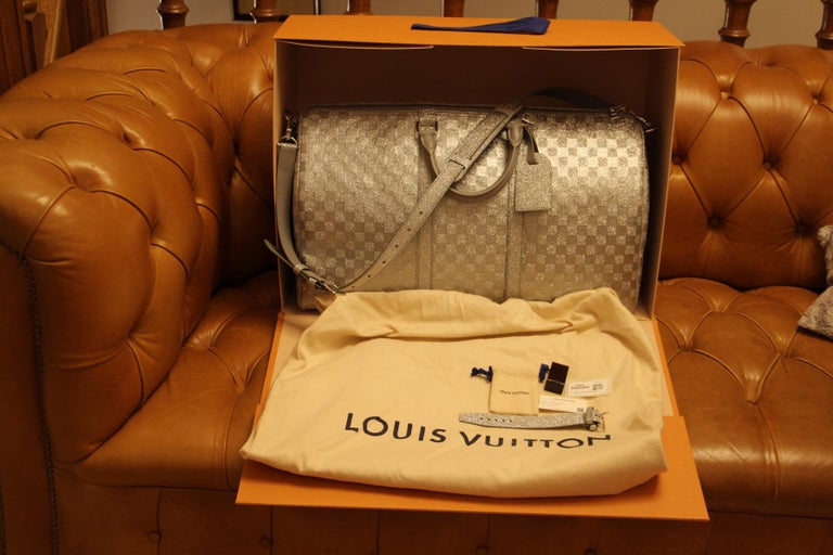 Brand New Louis Vuitton Silver Glitter Keepall 50 Bandouliere by Virgil Abloh In New Condition For Sale In Saint-ouen, FR