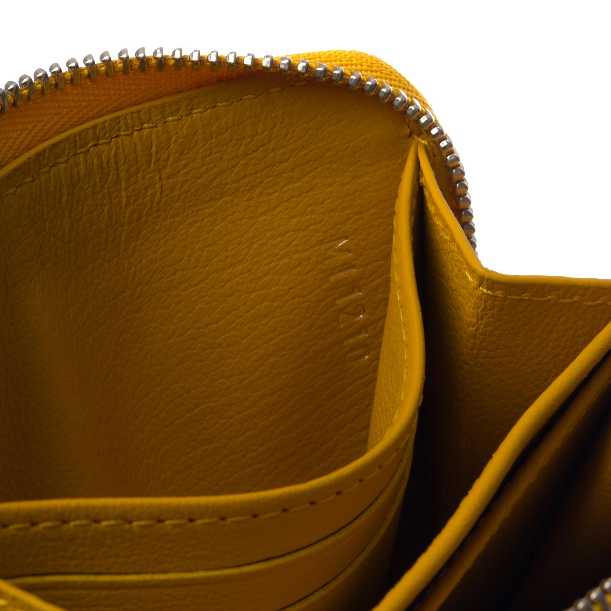 Women's Brand New Louis Vuitton Zippy Padlock Wallet in Yellow alligator leather