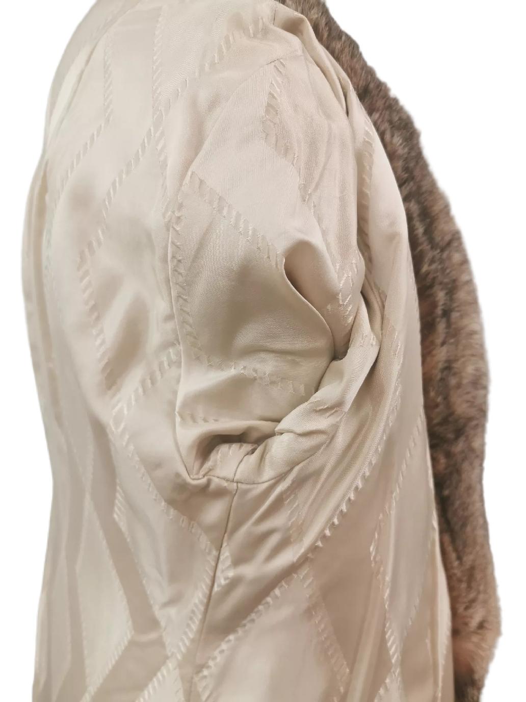 Women's Brand new Vintage lynx fur coat size 4-6