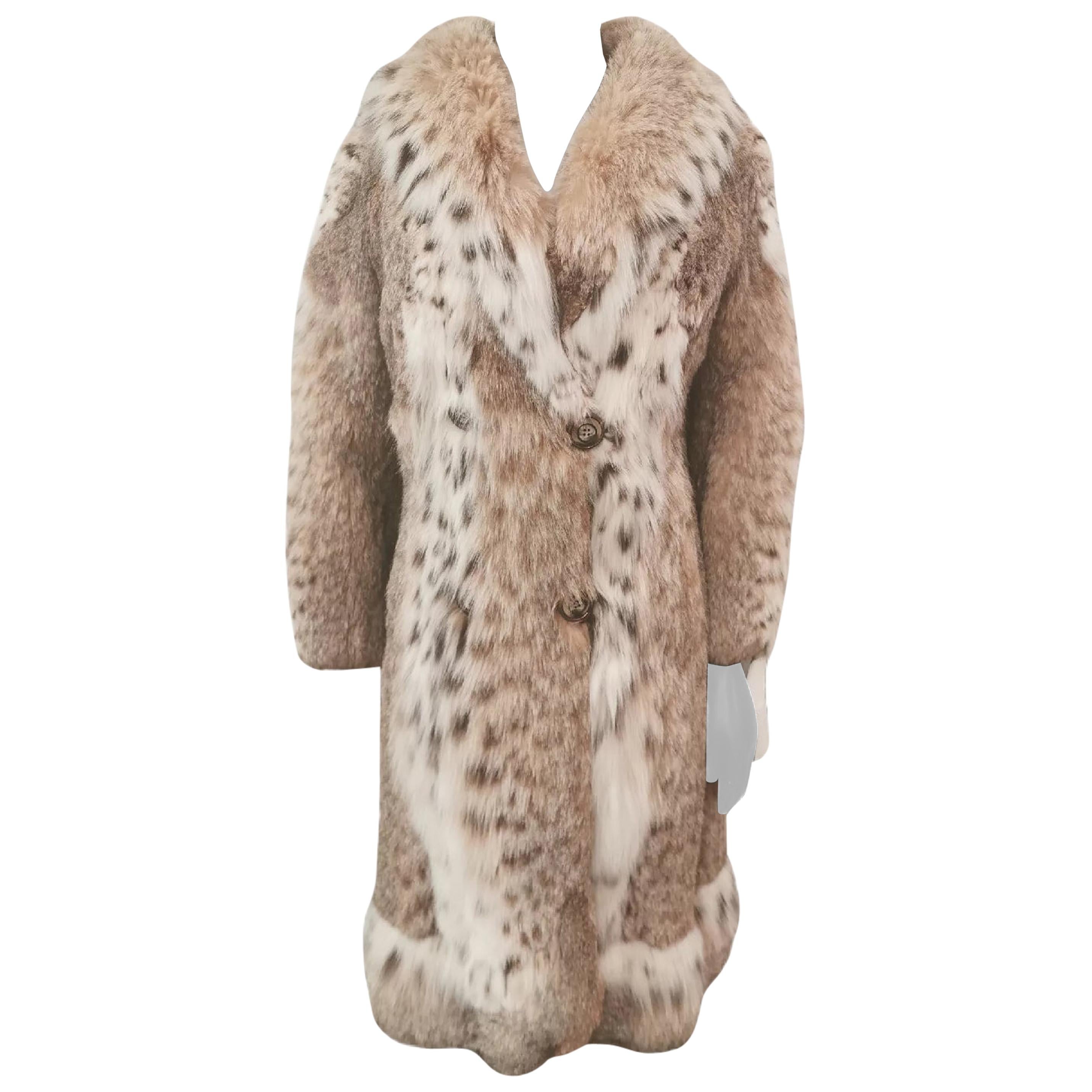 Brand new Vintage lynx fur coat size 4-6 For Sale