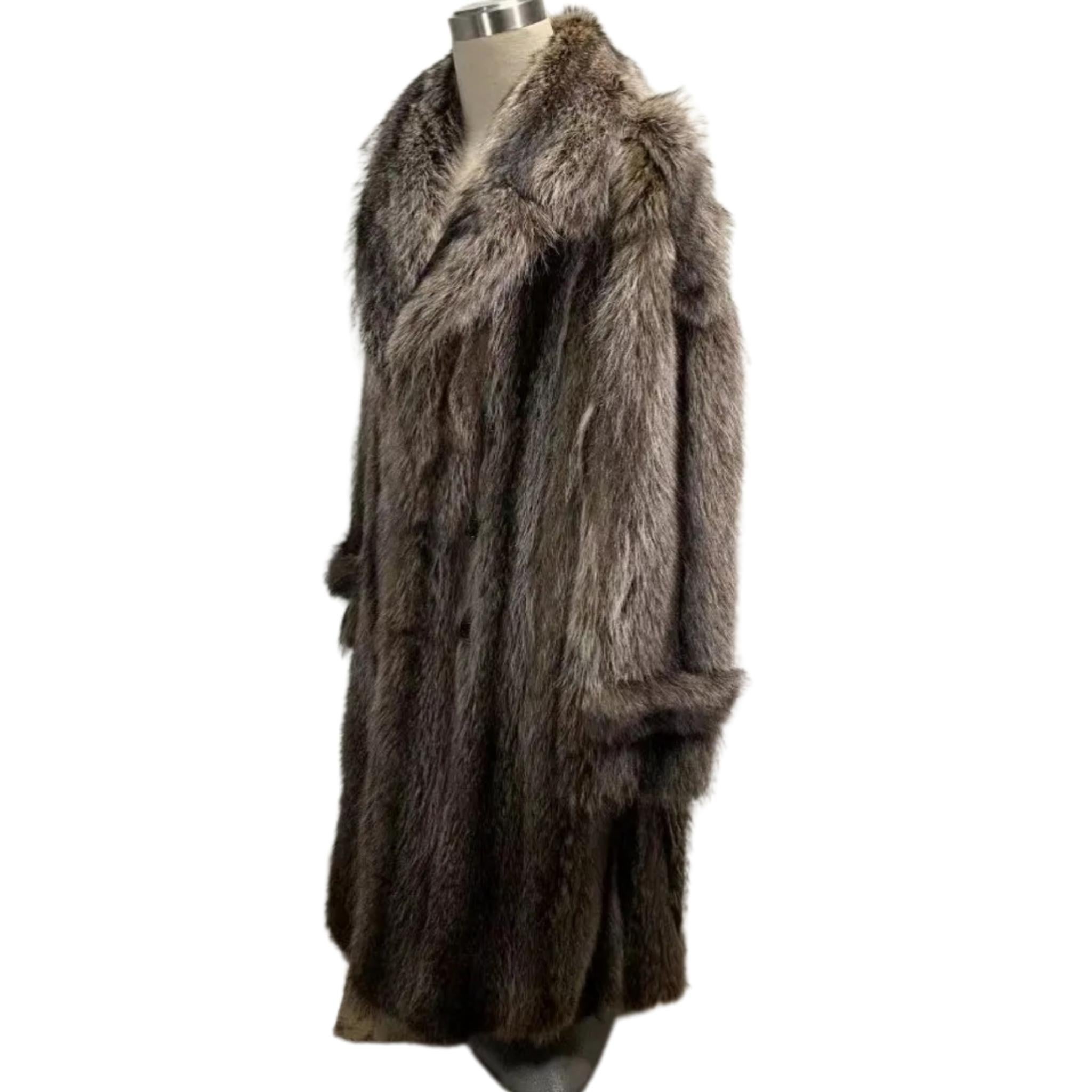 Men's Brand new men's raccoon fur coat size 2 XL For Sale