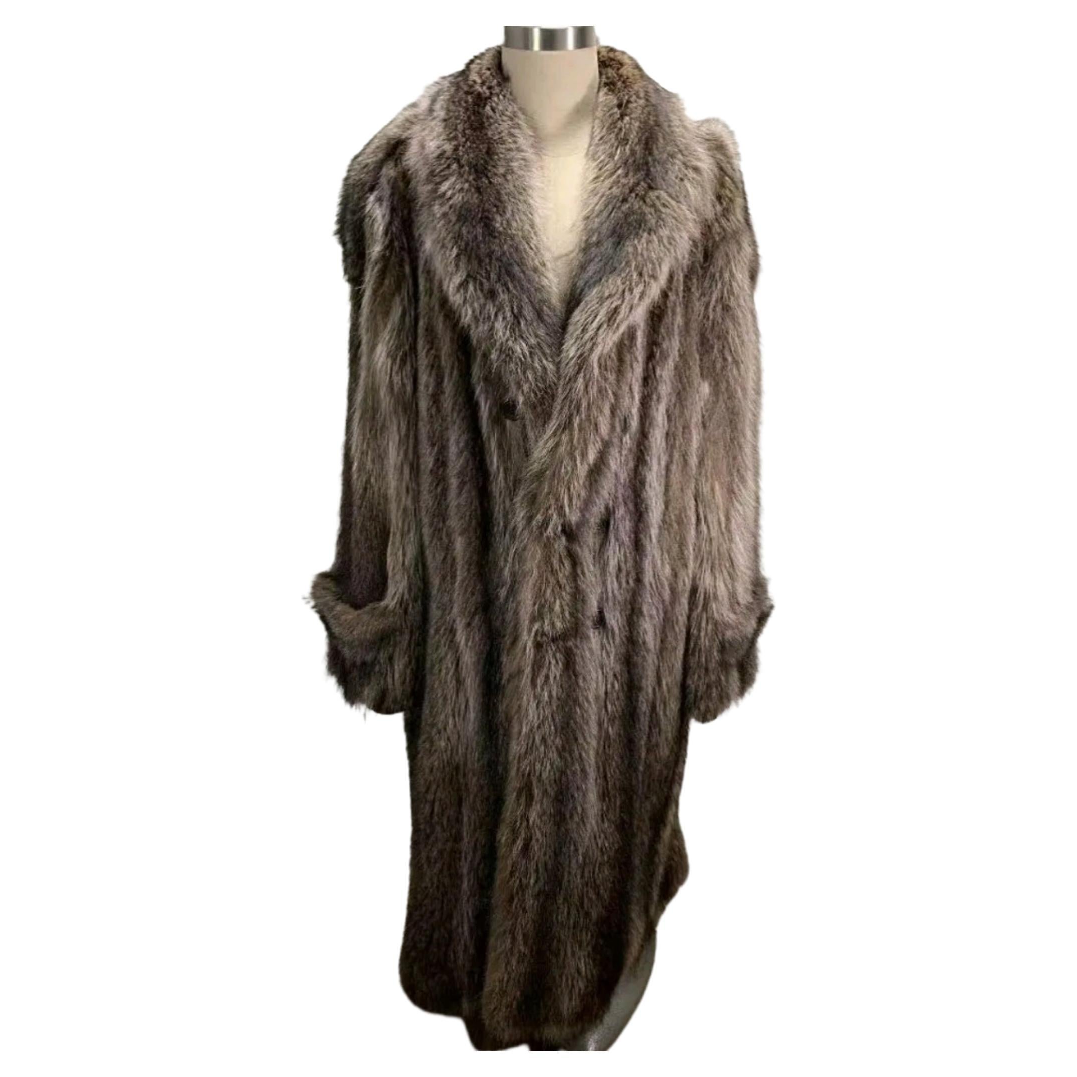 Brand new men's raccoon fur coat size 2 XL For Sale