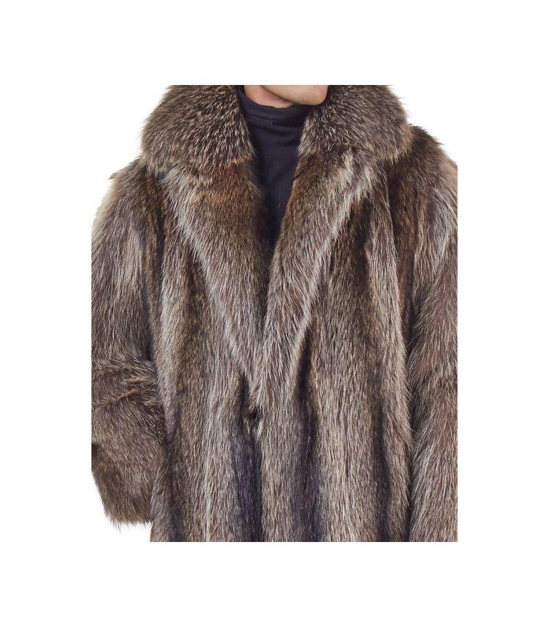 Manteau de fourrure de raton laveur neuf pour homme, taille L Neuf - En vente à Montreal, Quebec