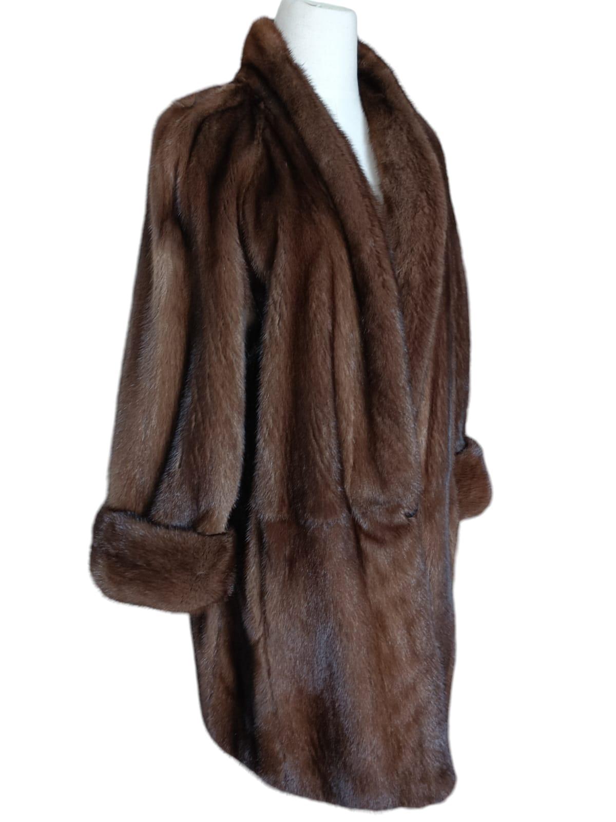Nuovo Cappotto in pelliccia di visone reversibile taglia 10 (M) in vendita 8