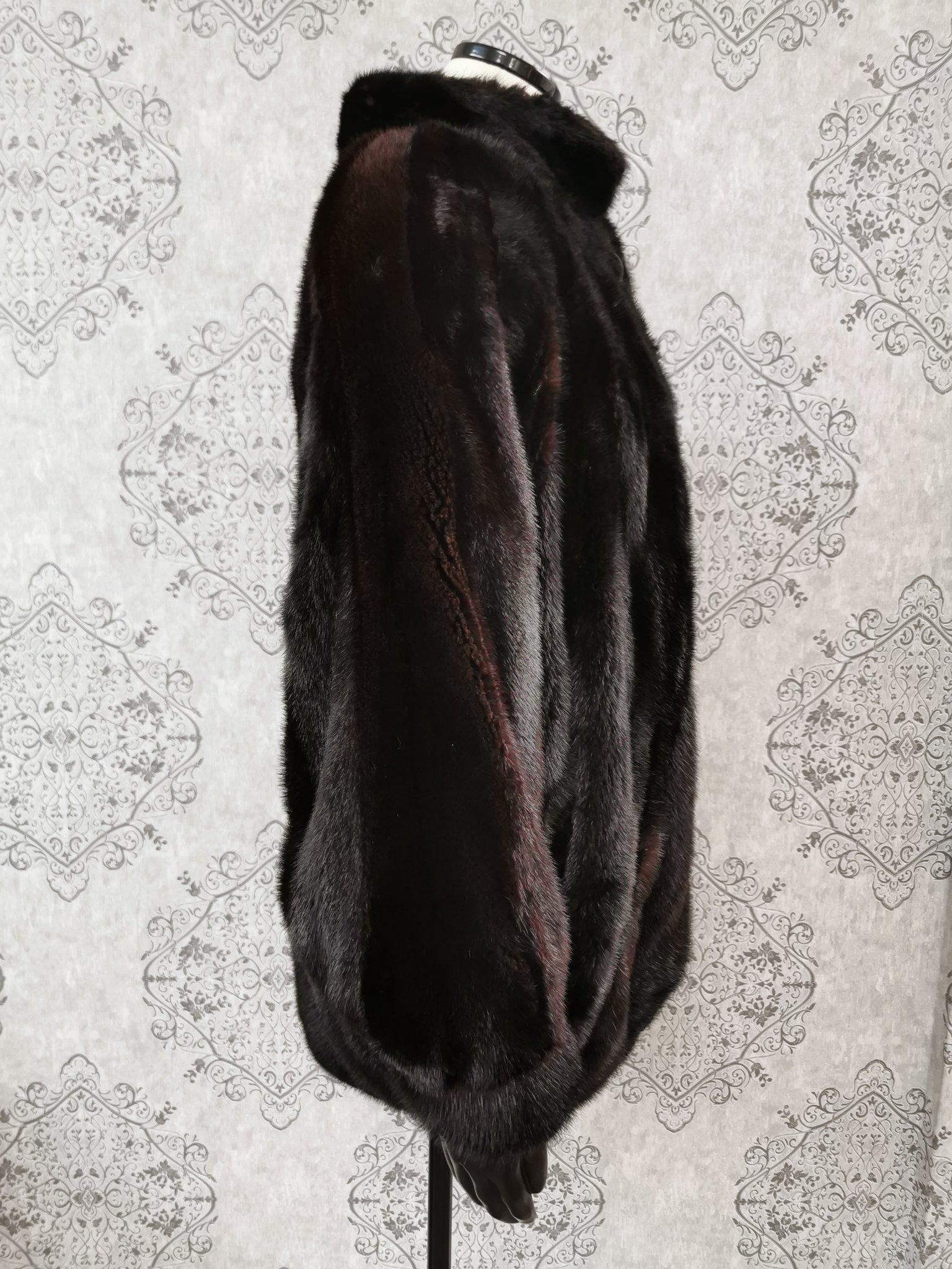 Brand new black mink fur coat size XL In New Condition In Montreal, Quebec