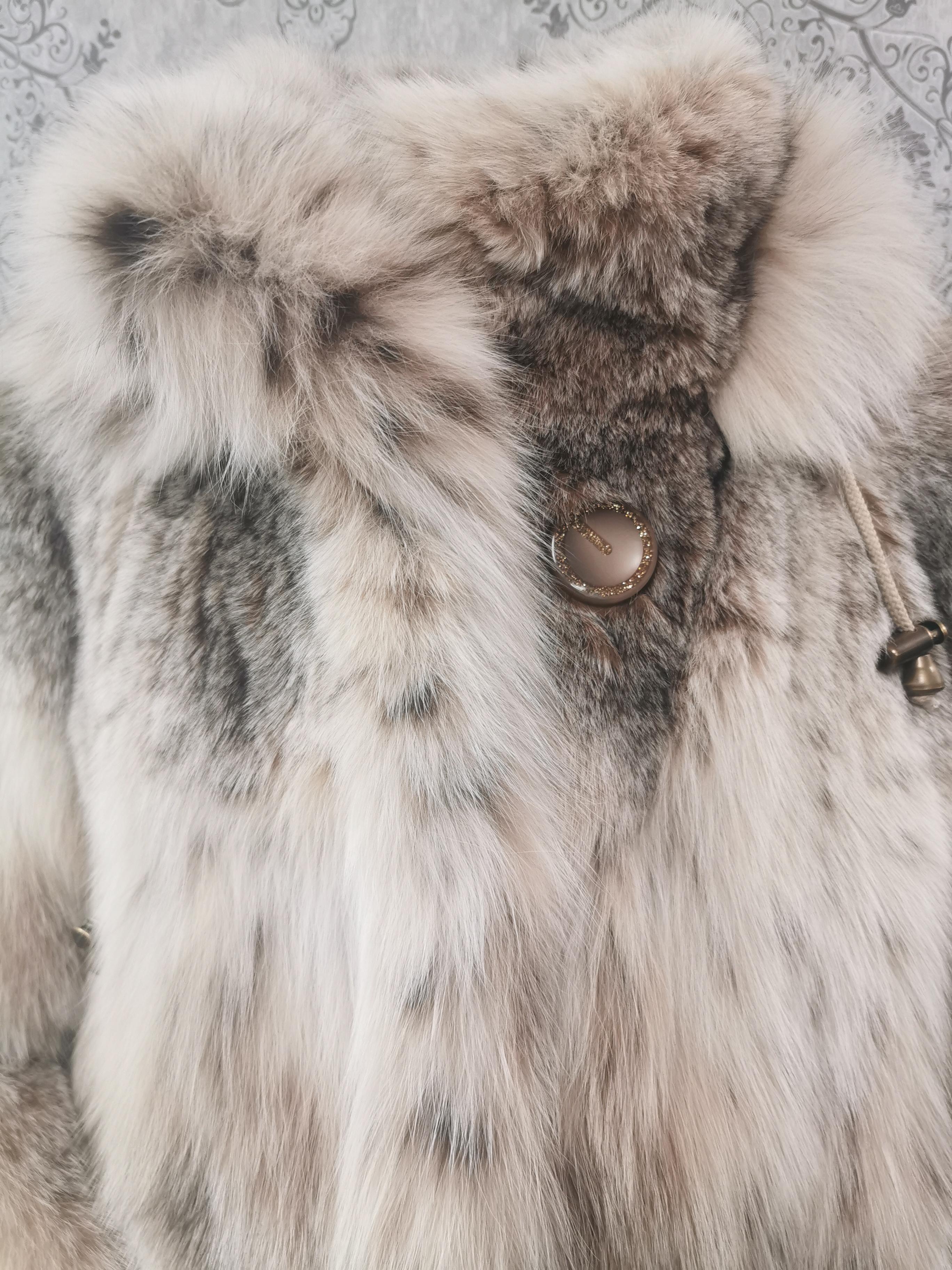 Brand new Montana lynx fur coat with detachable hood size 14 L 5