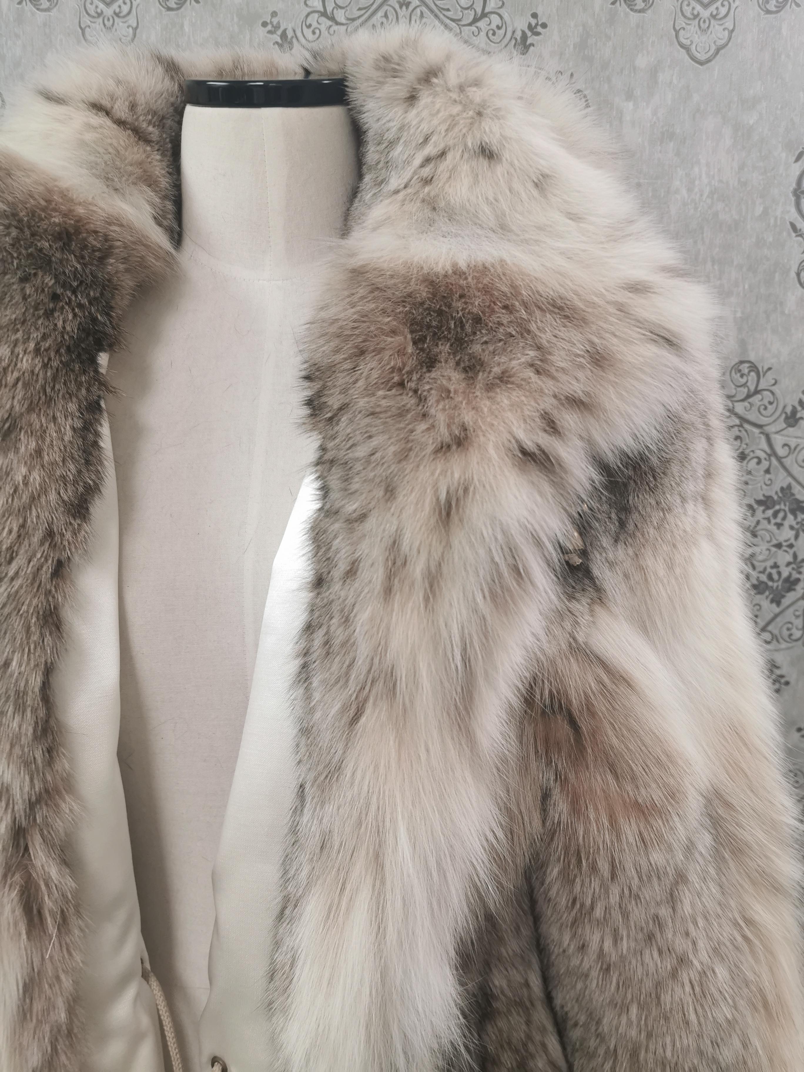 Brand new Montana lynx fur coat with detachable hood size 14 L 7