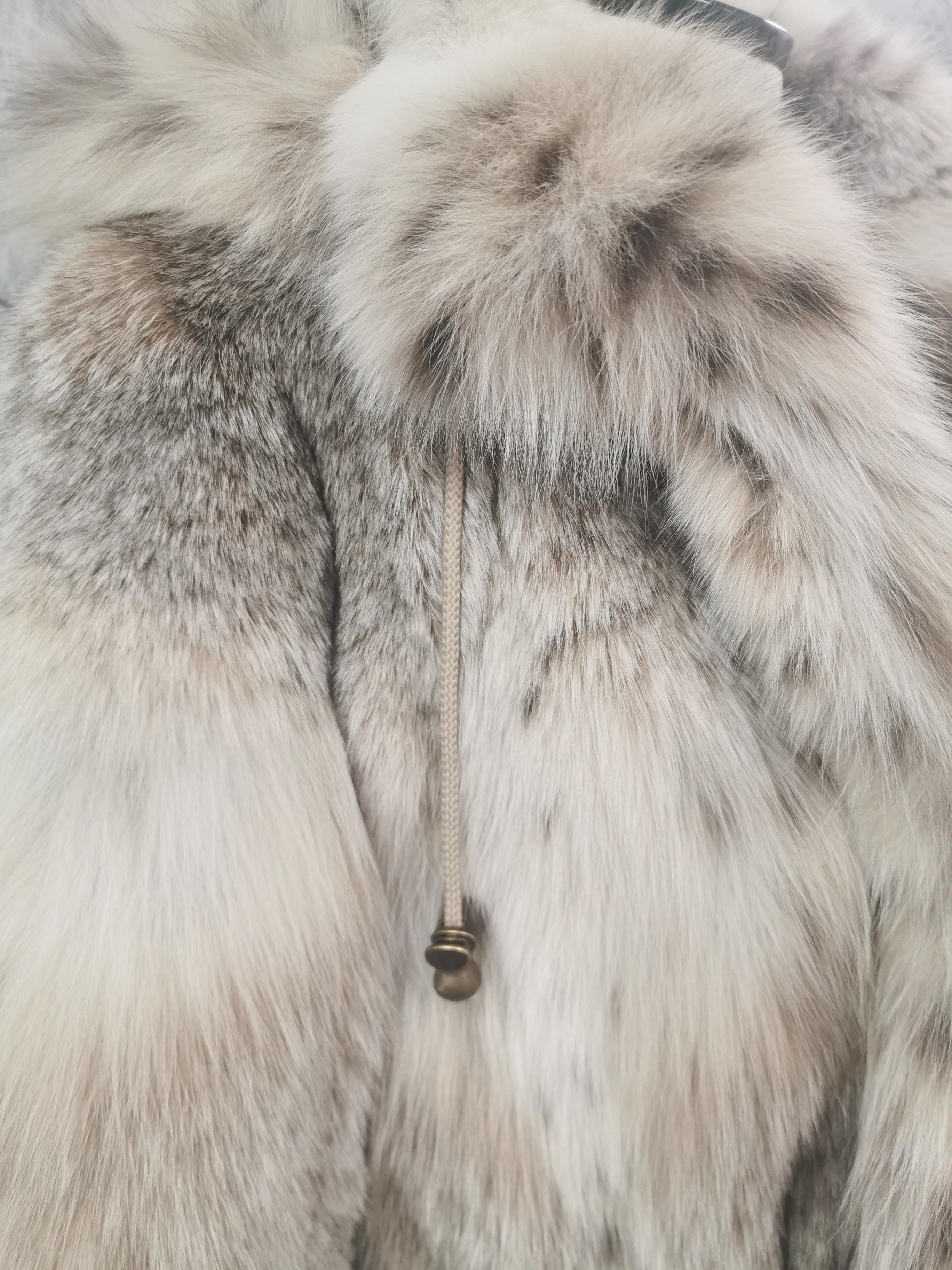 Brand new lightweight lynx fur coat with detachable hood size 14 L For Sale 8