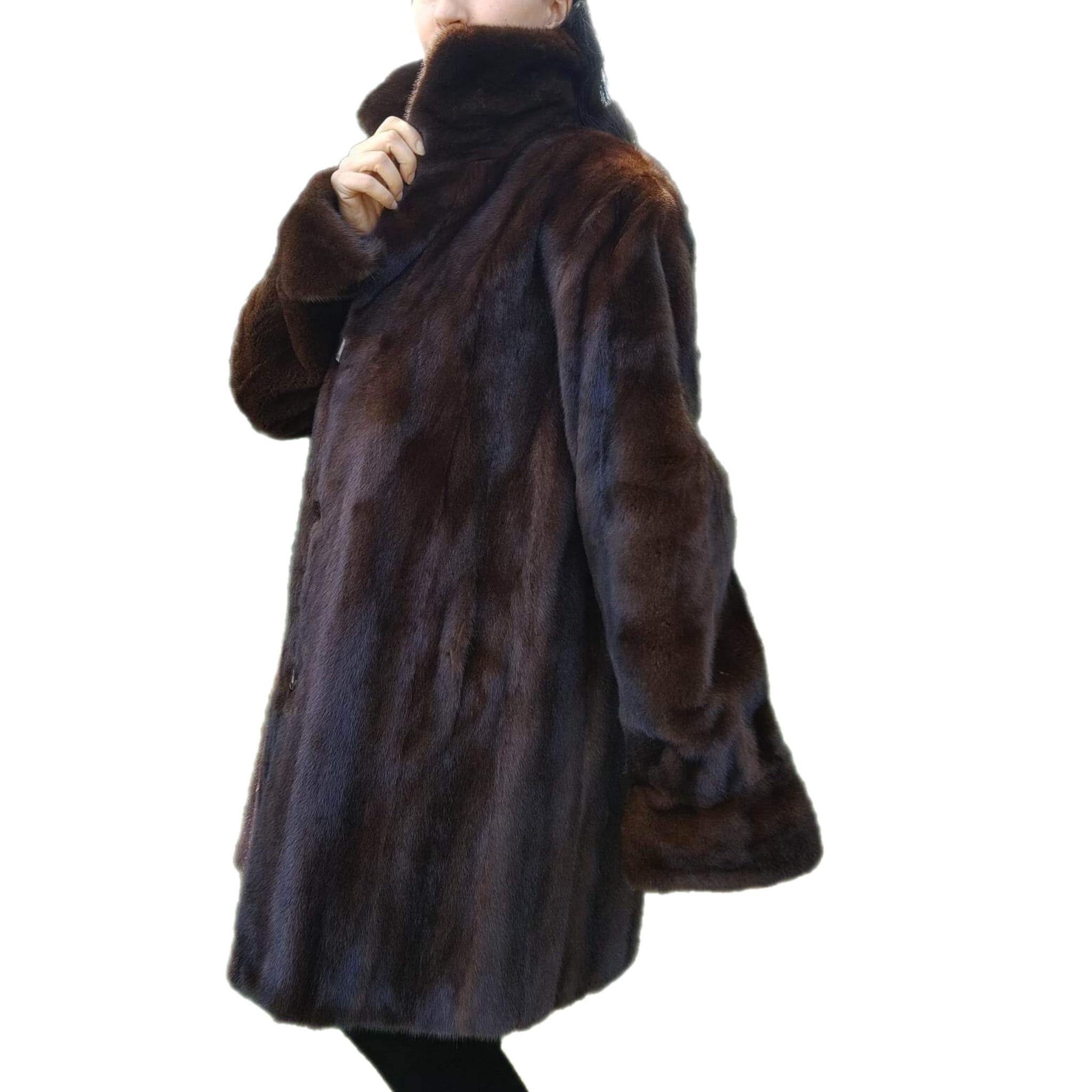 Brand New sheared Mink Fur Coat reversible size 10 (M) For Sale 7