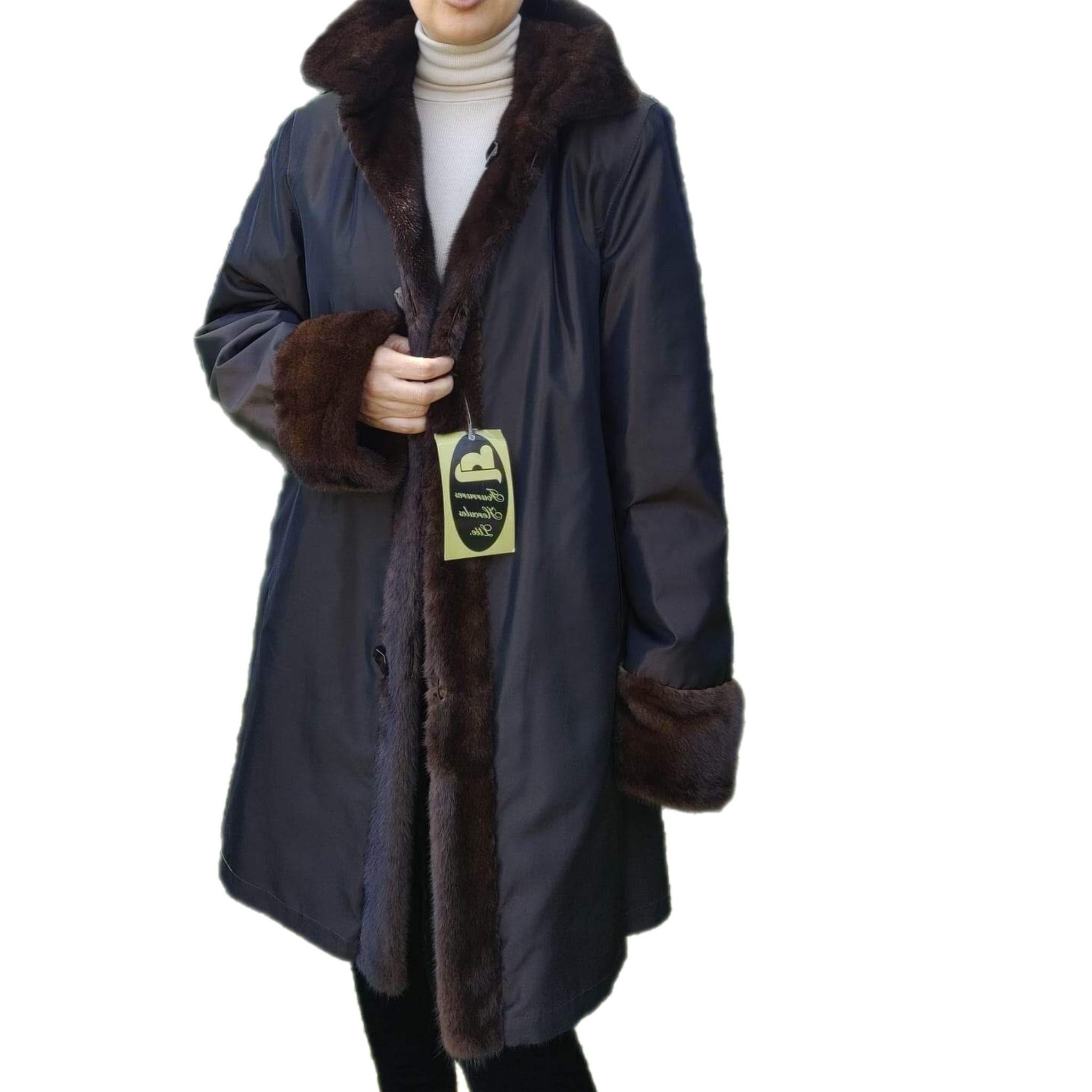 Women's Brand New sheared Mink Fur Coat reversible size 10 (M) For Sale