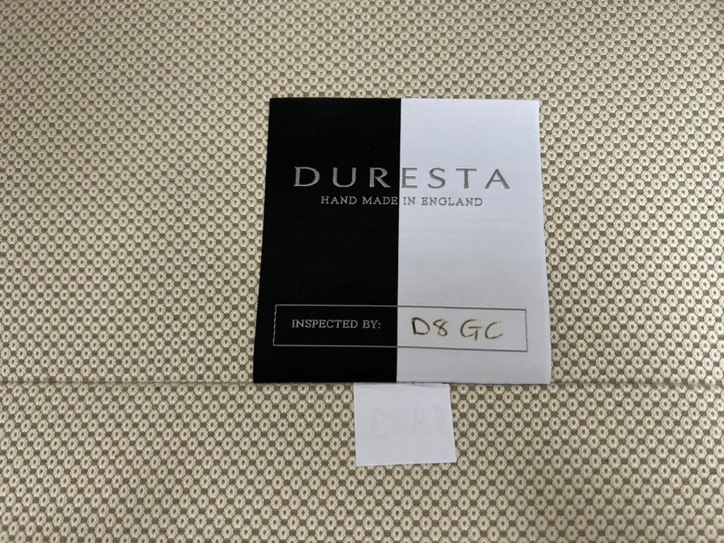 Brandneues Paar Duresta 