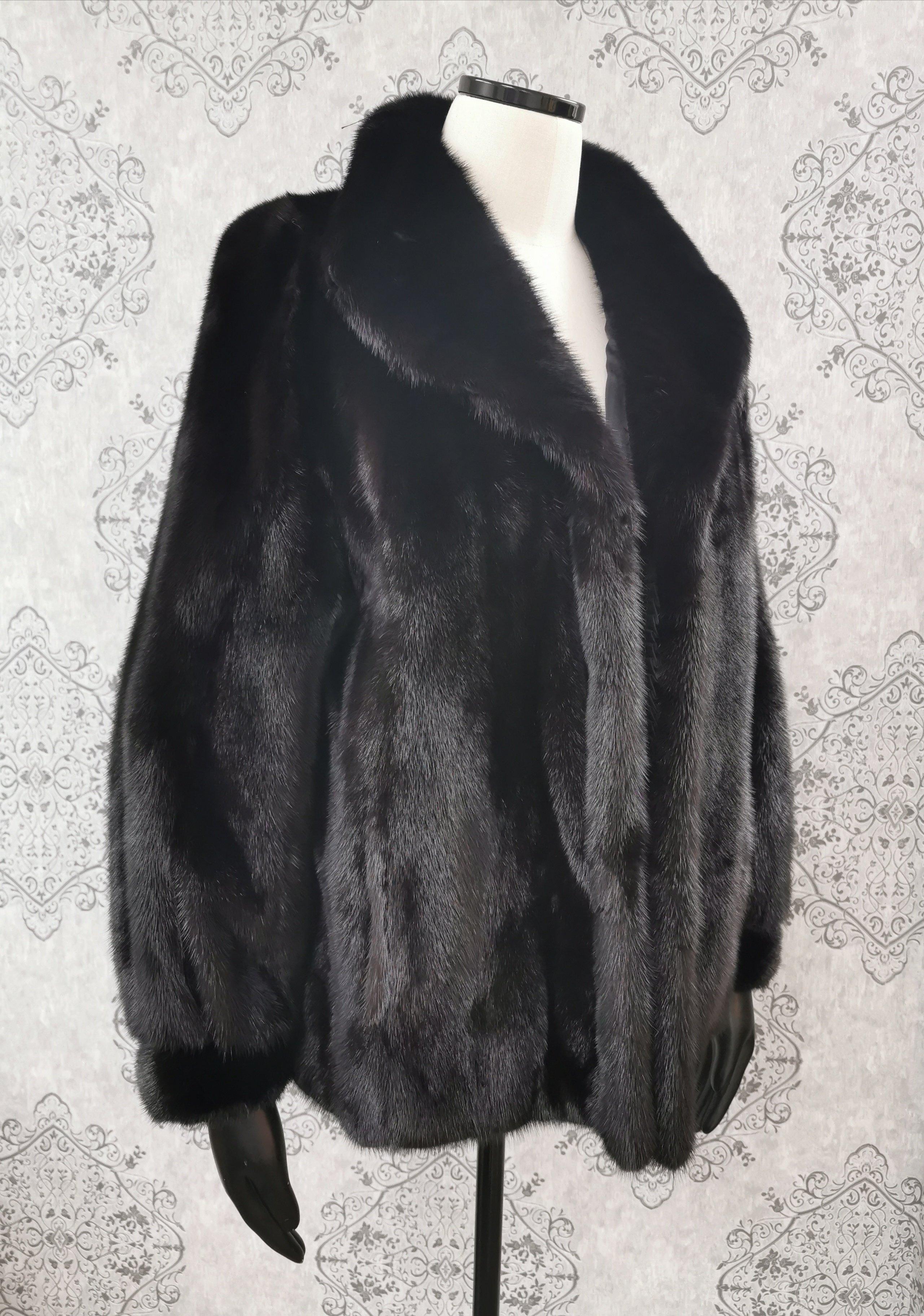 Black  Brand new Saga mink fur coat size 12