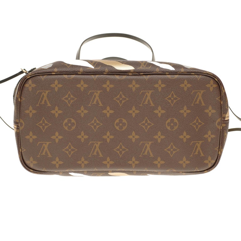 Brand New-Sold Out- Louis Vuitton Neverfull Tote League of legends For Sale at 1stdibs