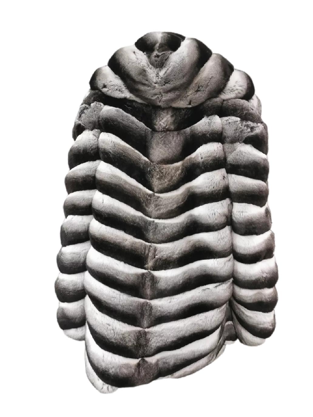 Manteau unisexe unisexe à col à capuche en fourrure de chinchilla, 16 L, neuf en vente 1