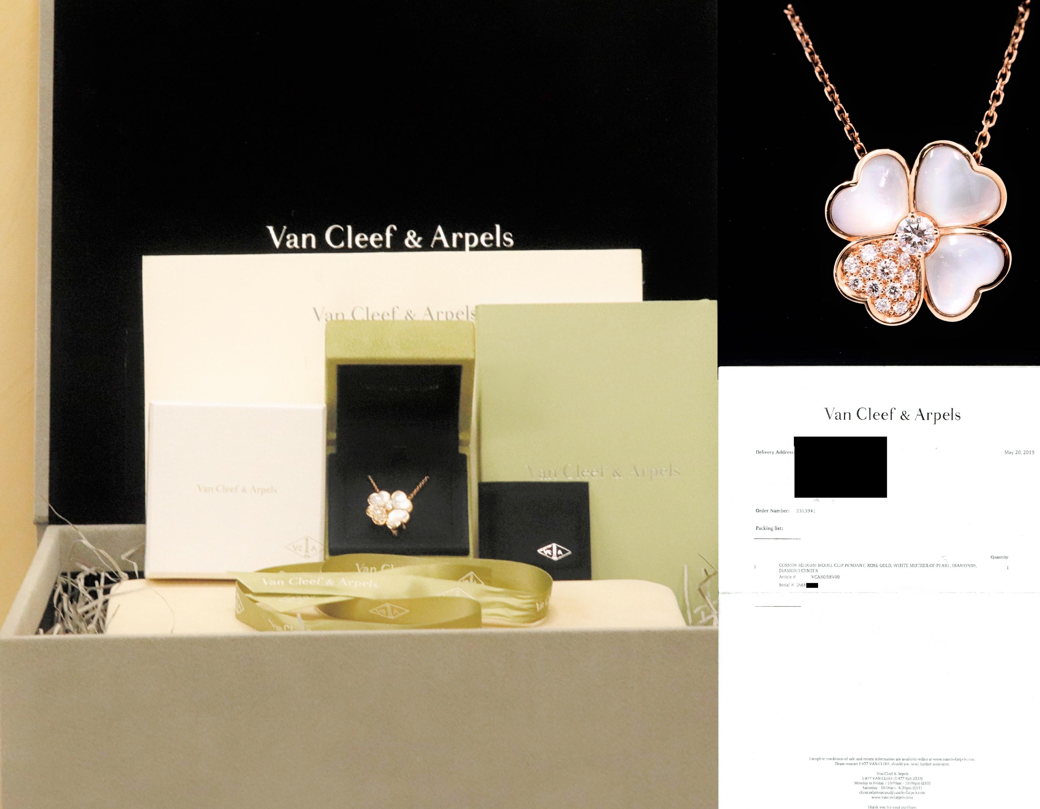 BRAND NEW Van Cleef & Arpels Cosmos Clip Pendant Necklace Full Set

Style:  Cosmos Four Leaf Clover Collection
Style Number:  Ref VCARO5BV00
Serial Number:  JA681***
Metal:  18kt Rose Gold
Size:  Medium
Length:  16.8 inches - adjustable
Total Carat