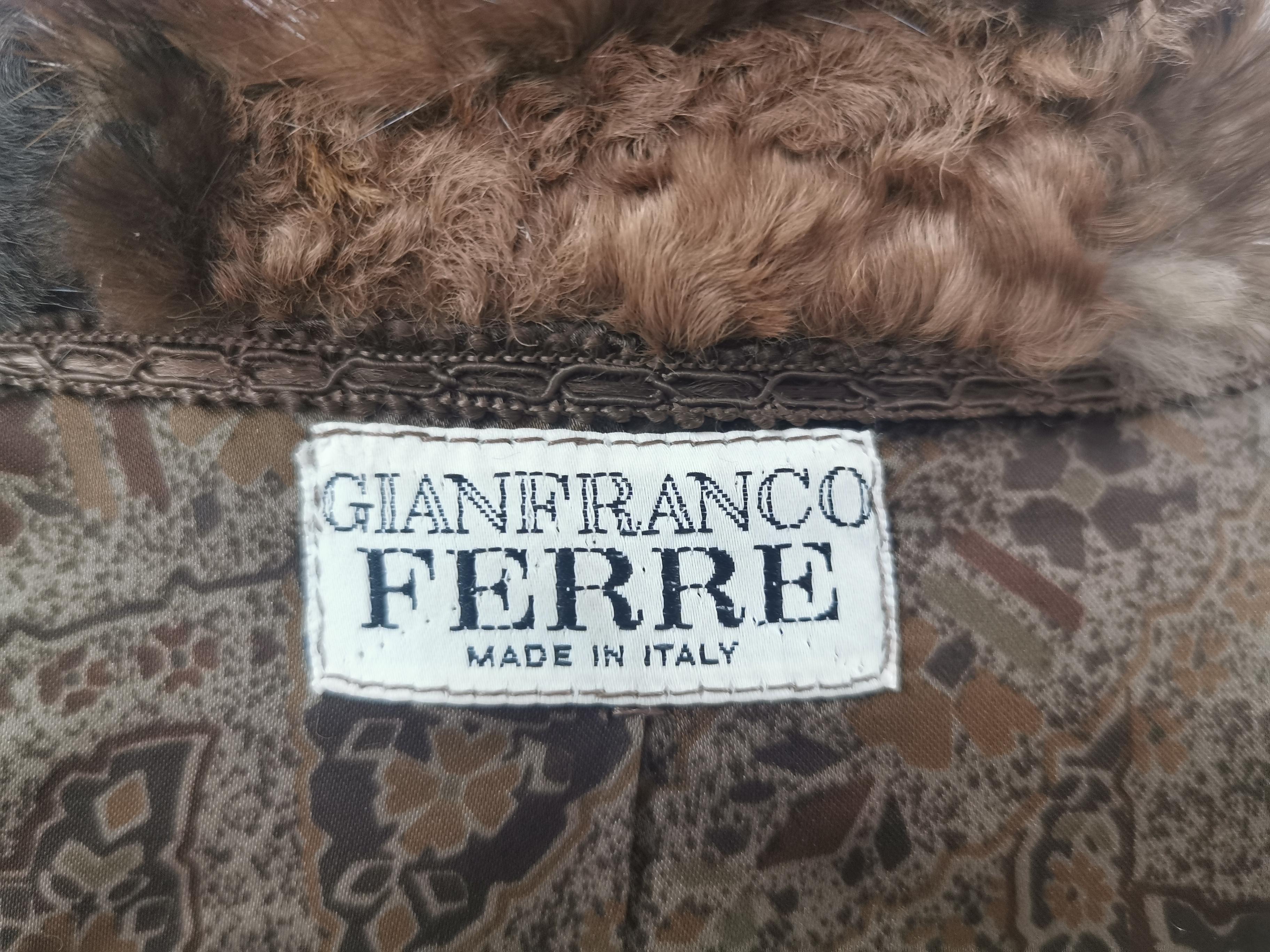 Brand new Vintage Gianfranco Ferre Fur Coat with Lamb andMink Fur Trim (16/L) For Sale 12