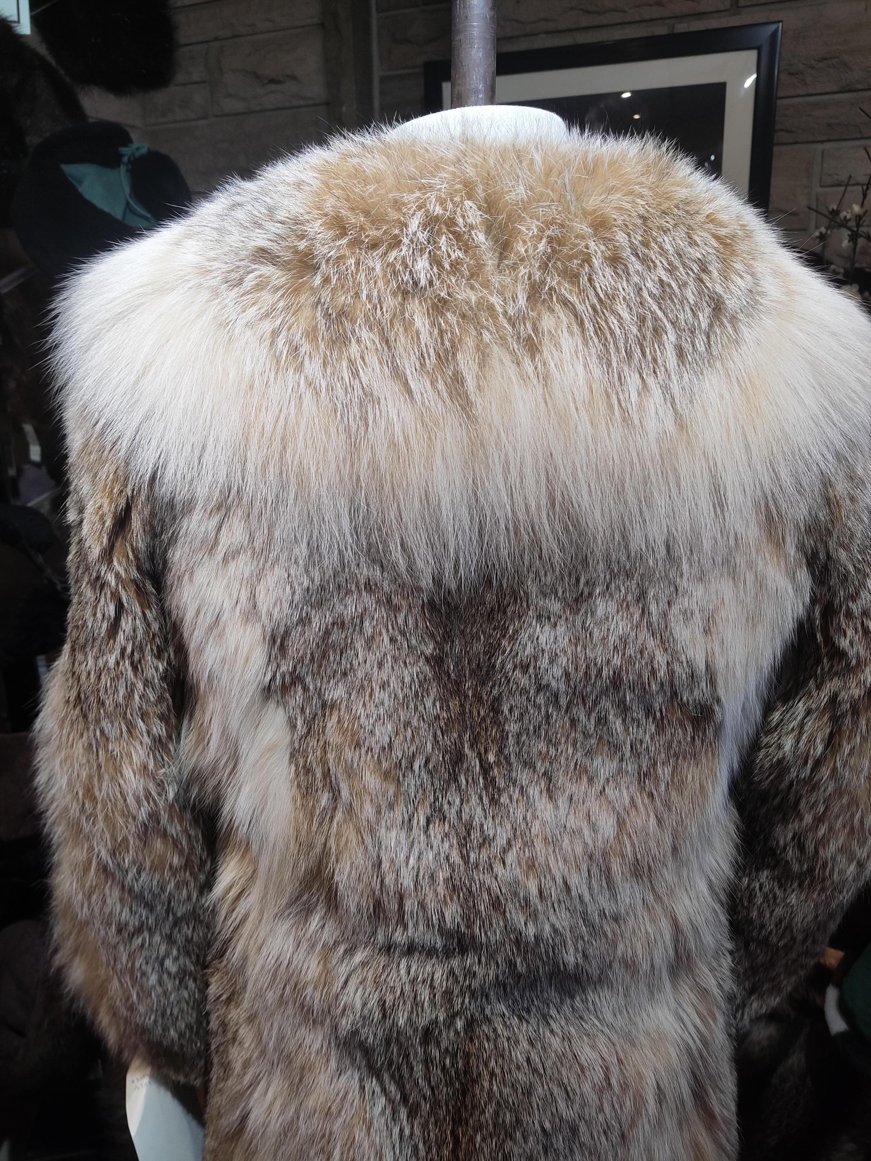 Brand new Vintage lynx fur coat size 6-8 with price tag 7999$ For Sale 2