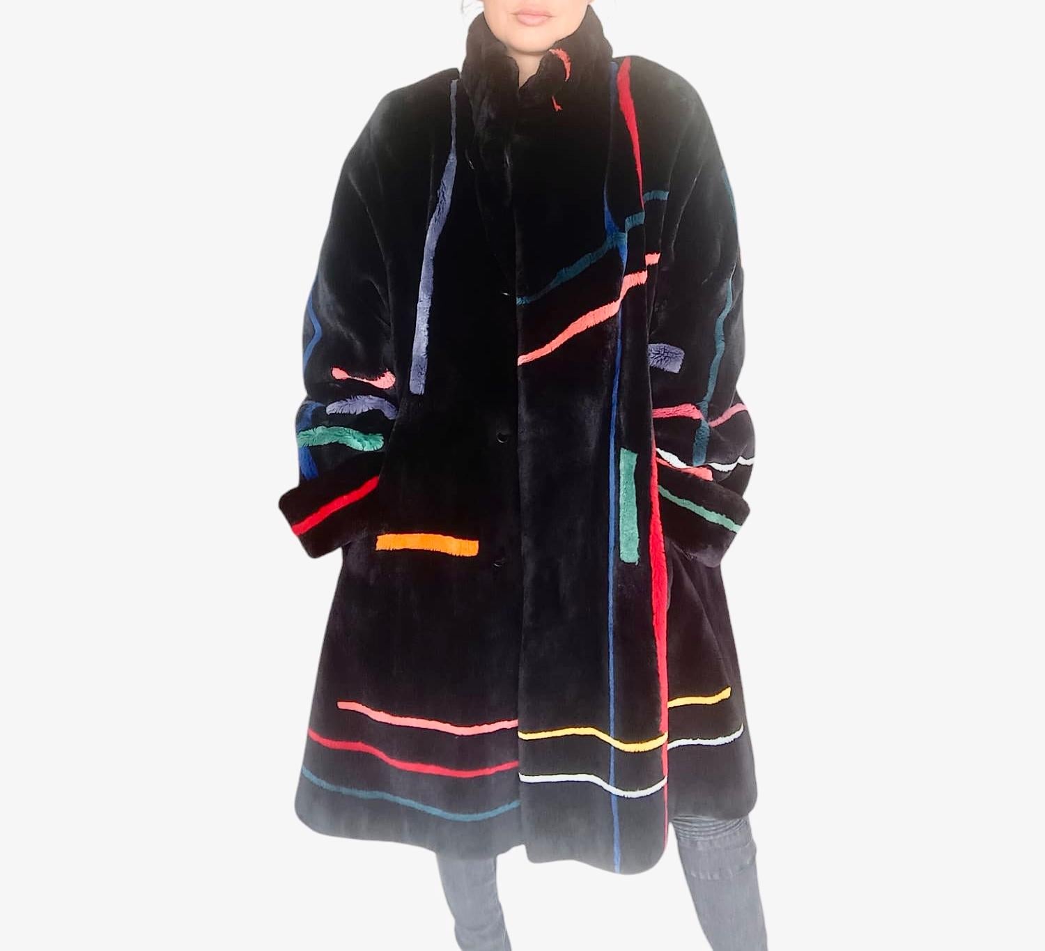 Brand New Zuki Sheared Beaver Fur Coat with Fur Trim (Size 14) For Sale 6