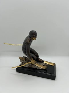 Sculpture "Skier"