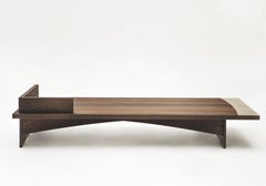 Lit Branda en wengé avec inserts en ciment et couches textiles par Antonio Aricò