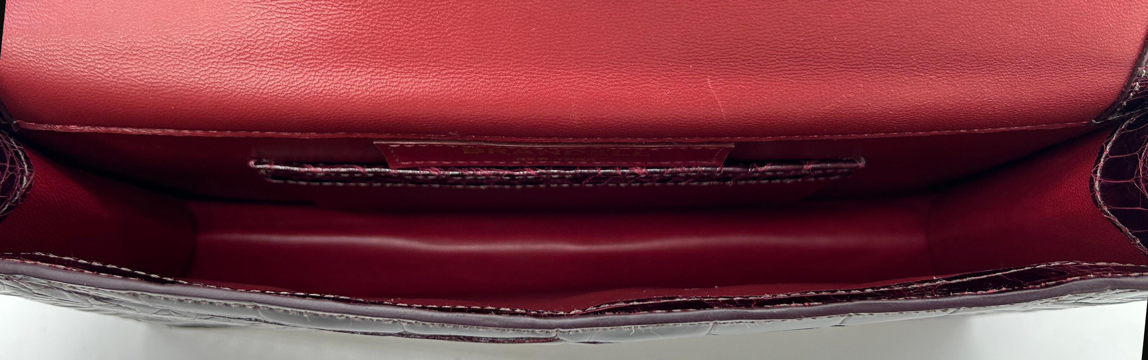 Brandell Dark Ruby Red Alligator Uptown Envelope Clutch im Angebot 4