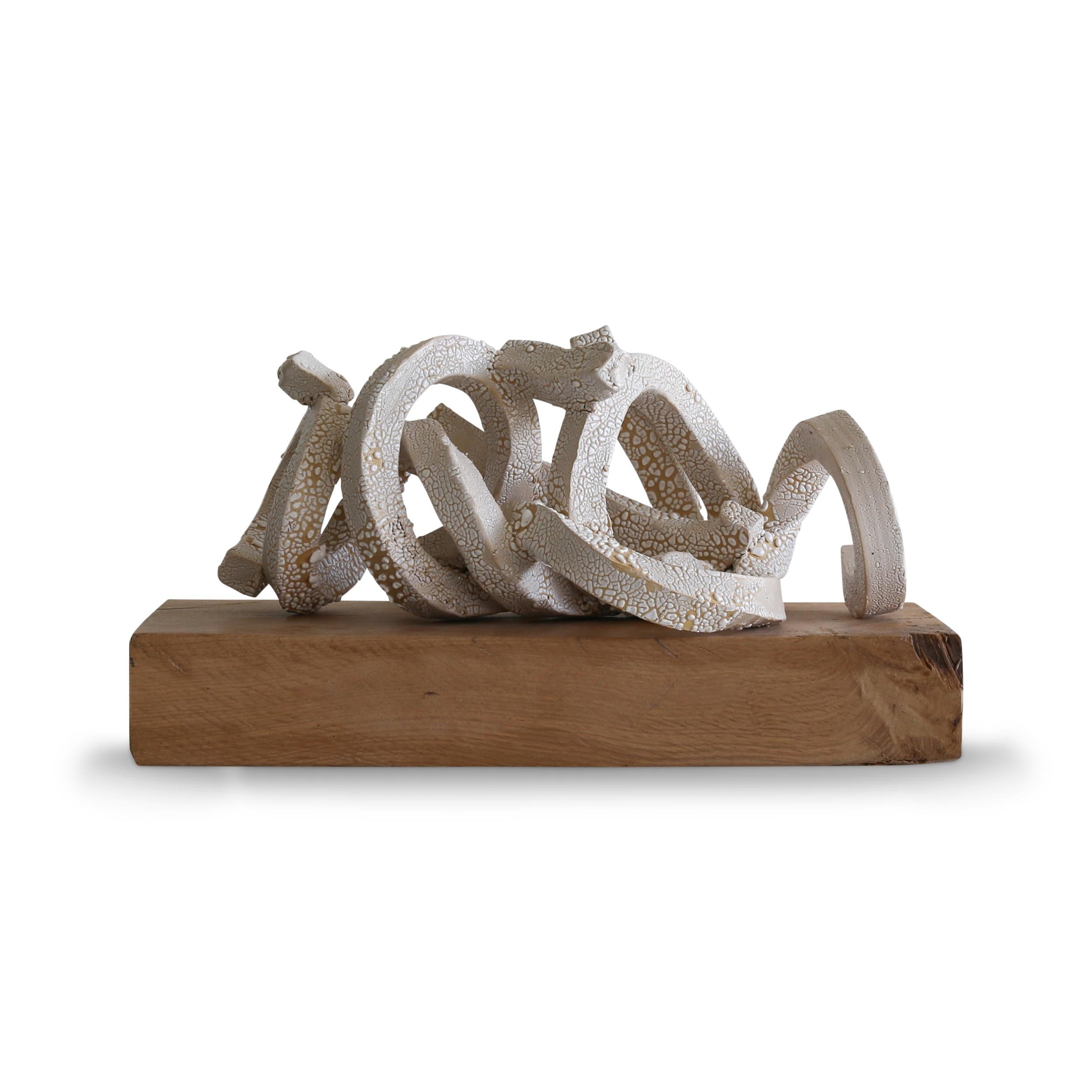 Brandon Reese Abstract Sculpture – Bounce