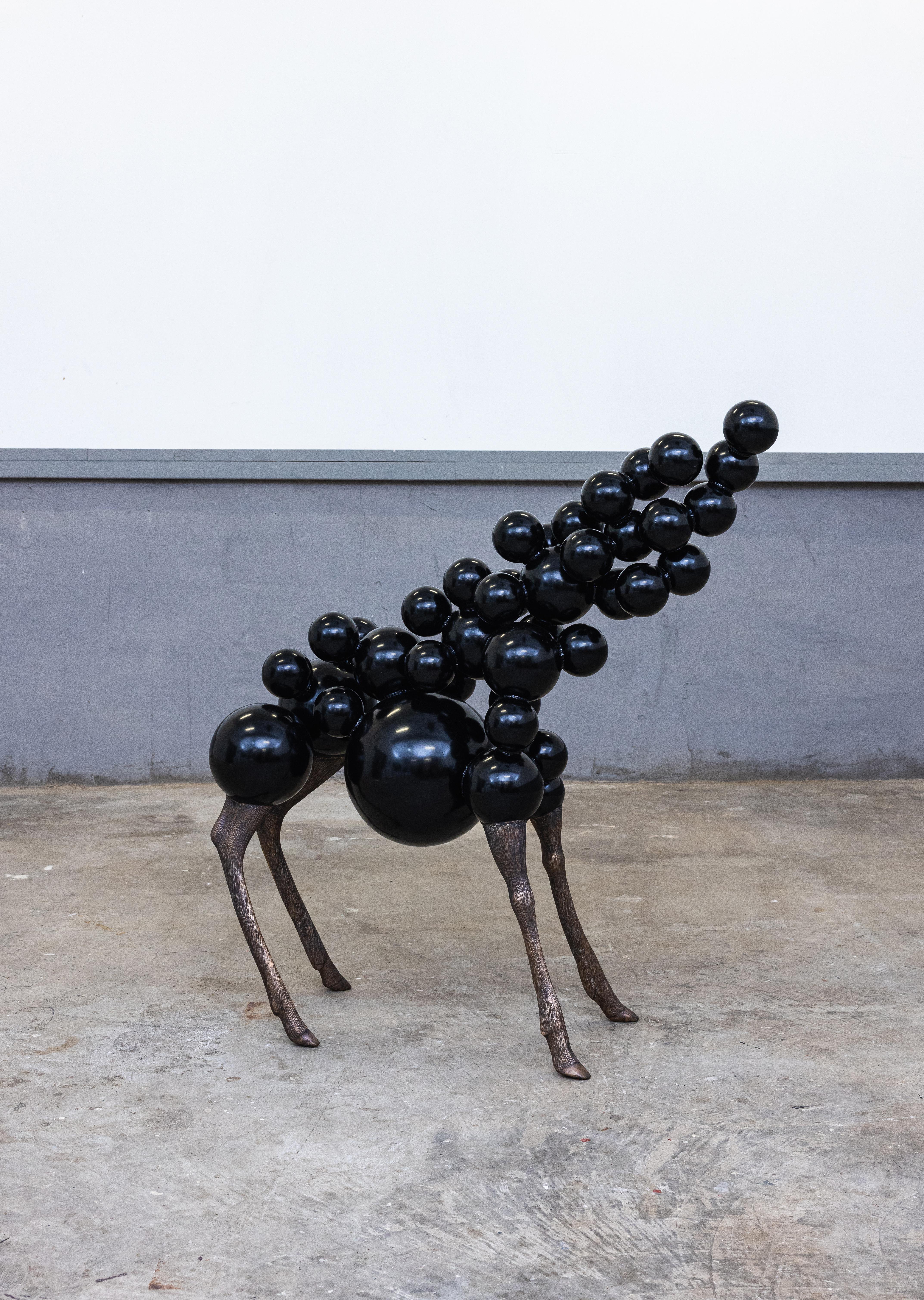 We the Beast #3 - Sculpture di Brandon Vickerd
