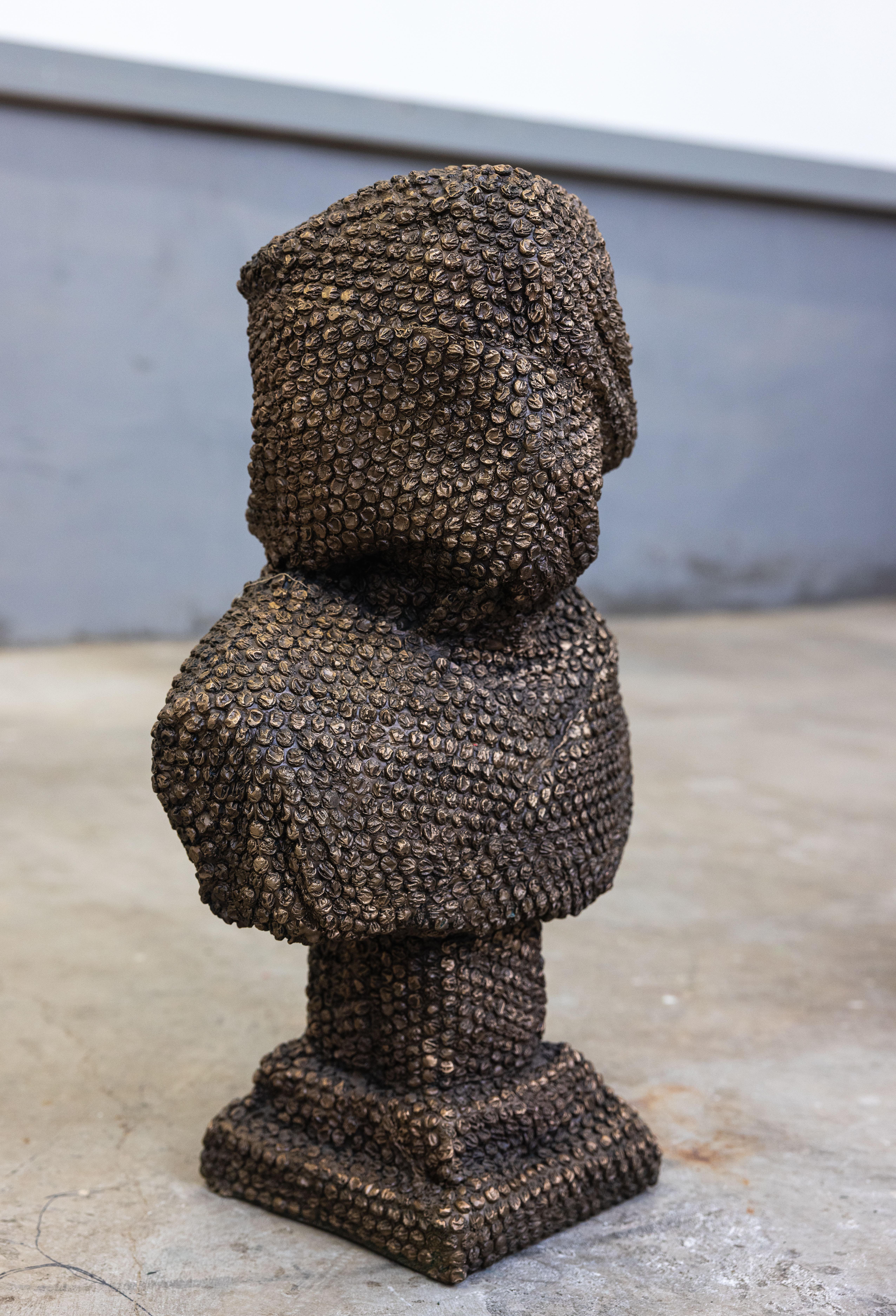 Colomb (bubblewrap) - Sculpture by Brandon Vickerd