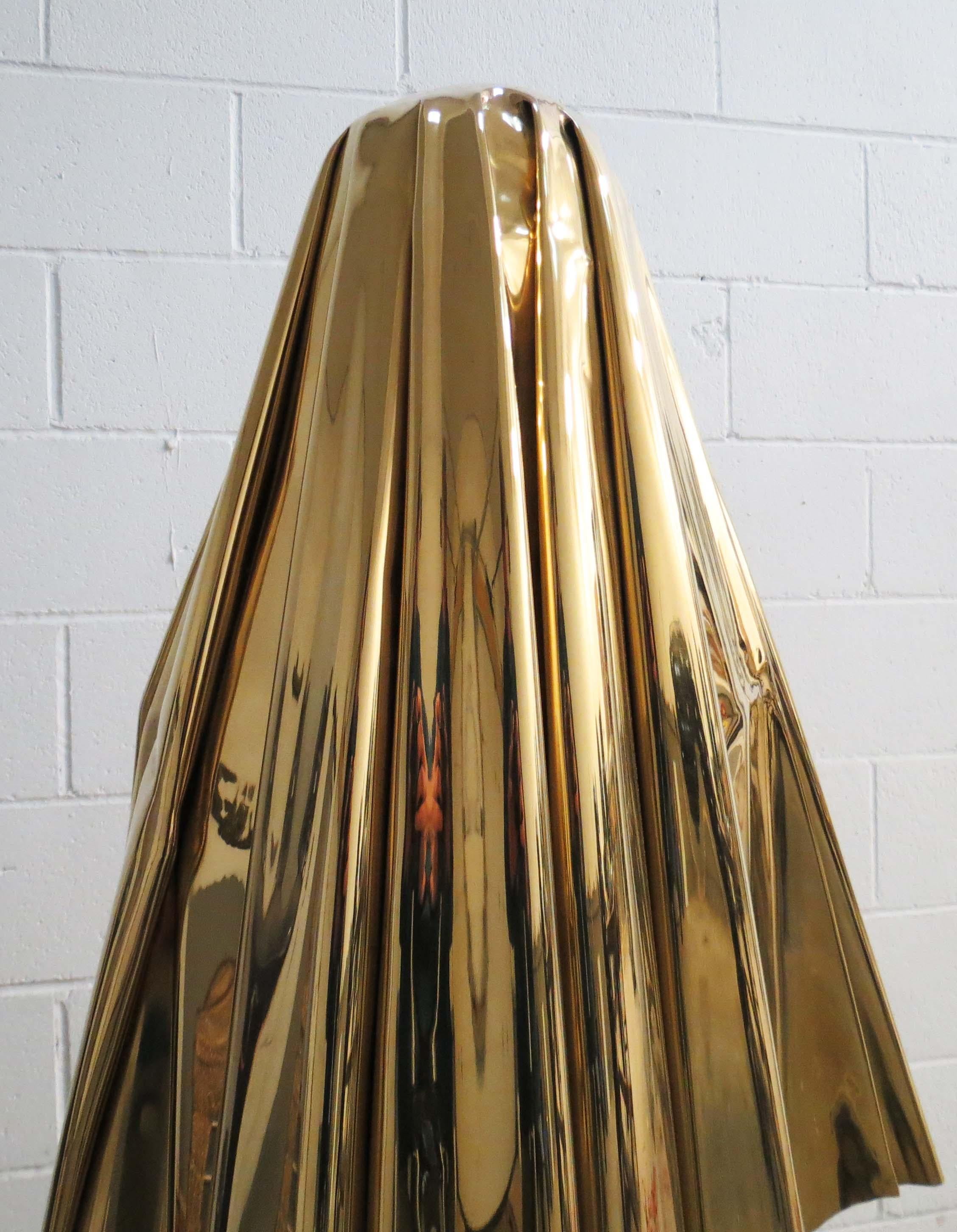 Golden Ghost (small) - Contemporary Sculpture by Brandon Vickerd