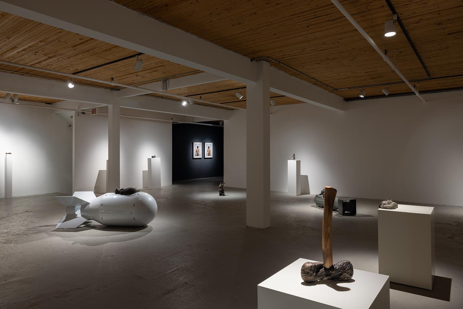 Marteau à dinde - Contemporain Sculpture par Brandon Vickerd