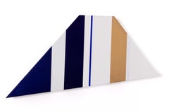INTERGALACTIC BOTTLE SERVICE - Geometrische wandhängende Skulptur mit blauen Linien