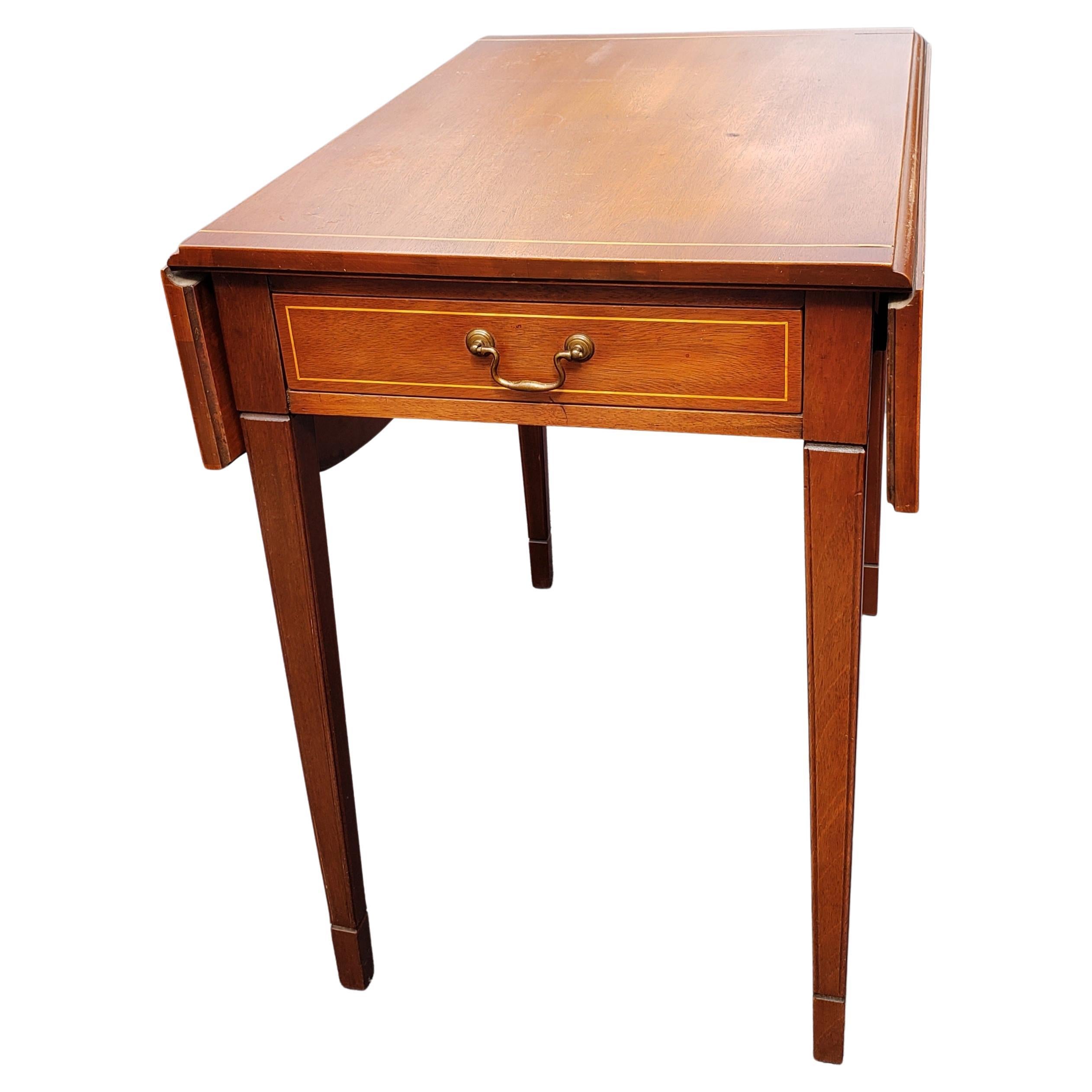 American Brandt Certified Genuine Mahogany Pembroke Drop-Leaf Tables, a Pair, circa 1940s For Sale
