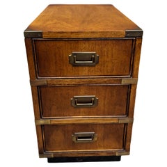 Commodes et coffres à tiroirs - Bois