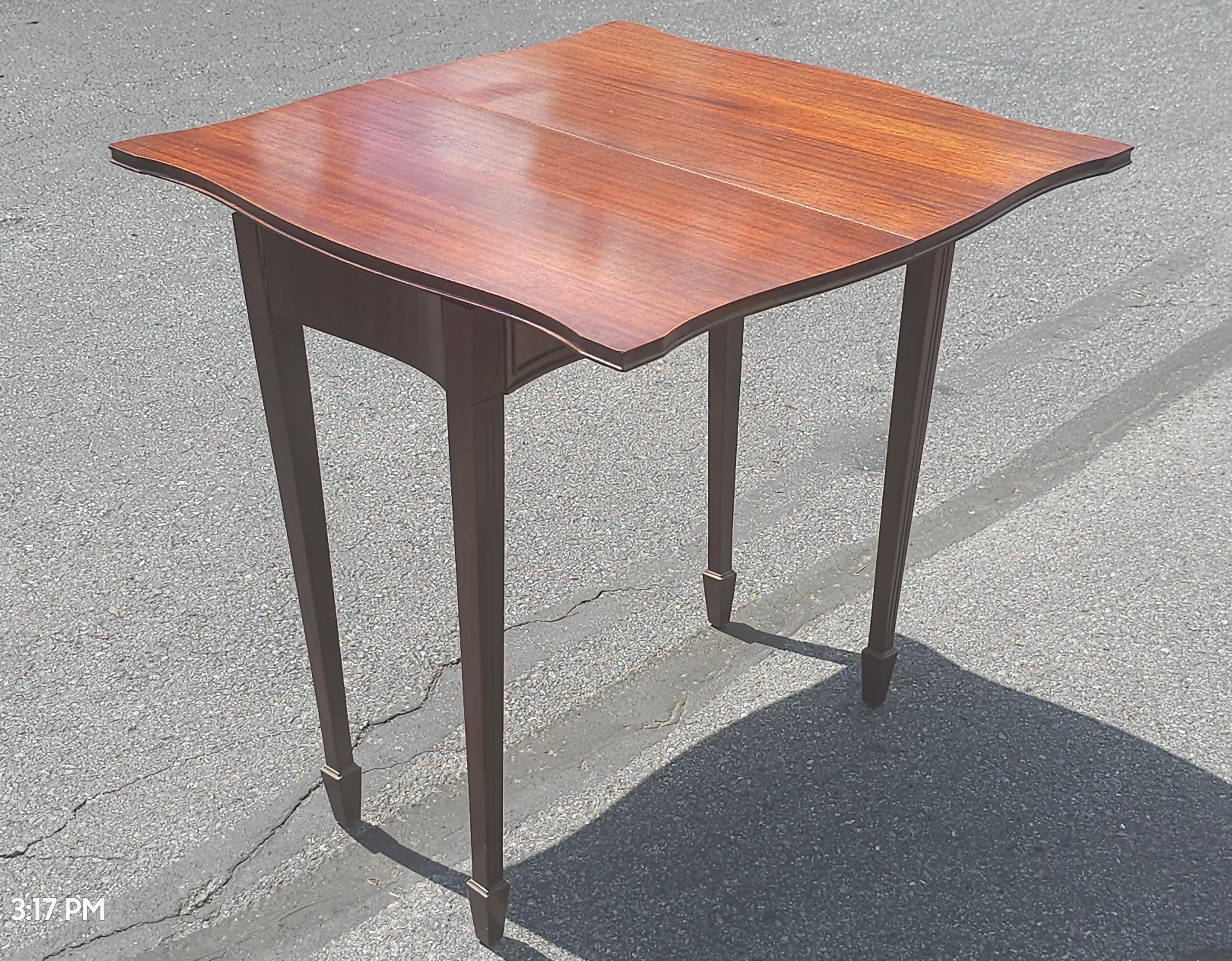 Brandt Furniture Mahagoni-Konsolentisch mit klappbarer Platte und Kartentisch (George III.) im Angebot