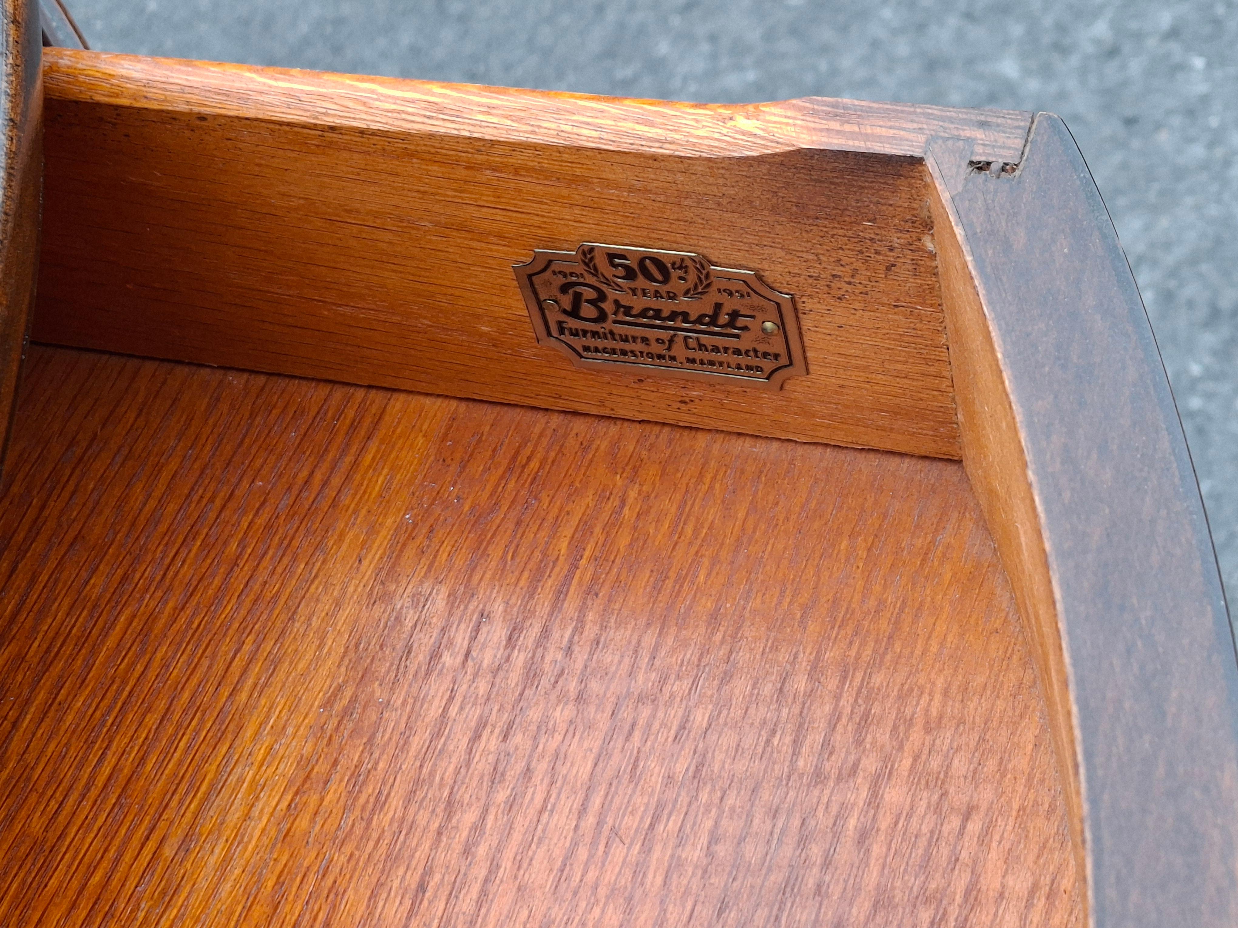 Tavolo a tamburo Brandt in stile Regency metà secolo, in mogano e con piano in pelle stencilata in vendita 8