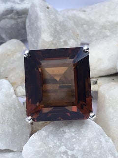 Anello con Topazio Brandy in argento Sterling