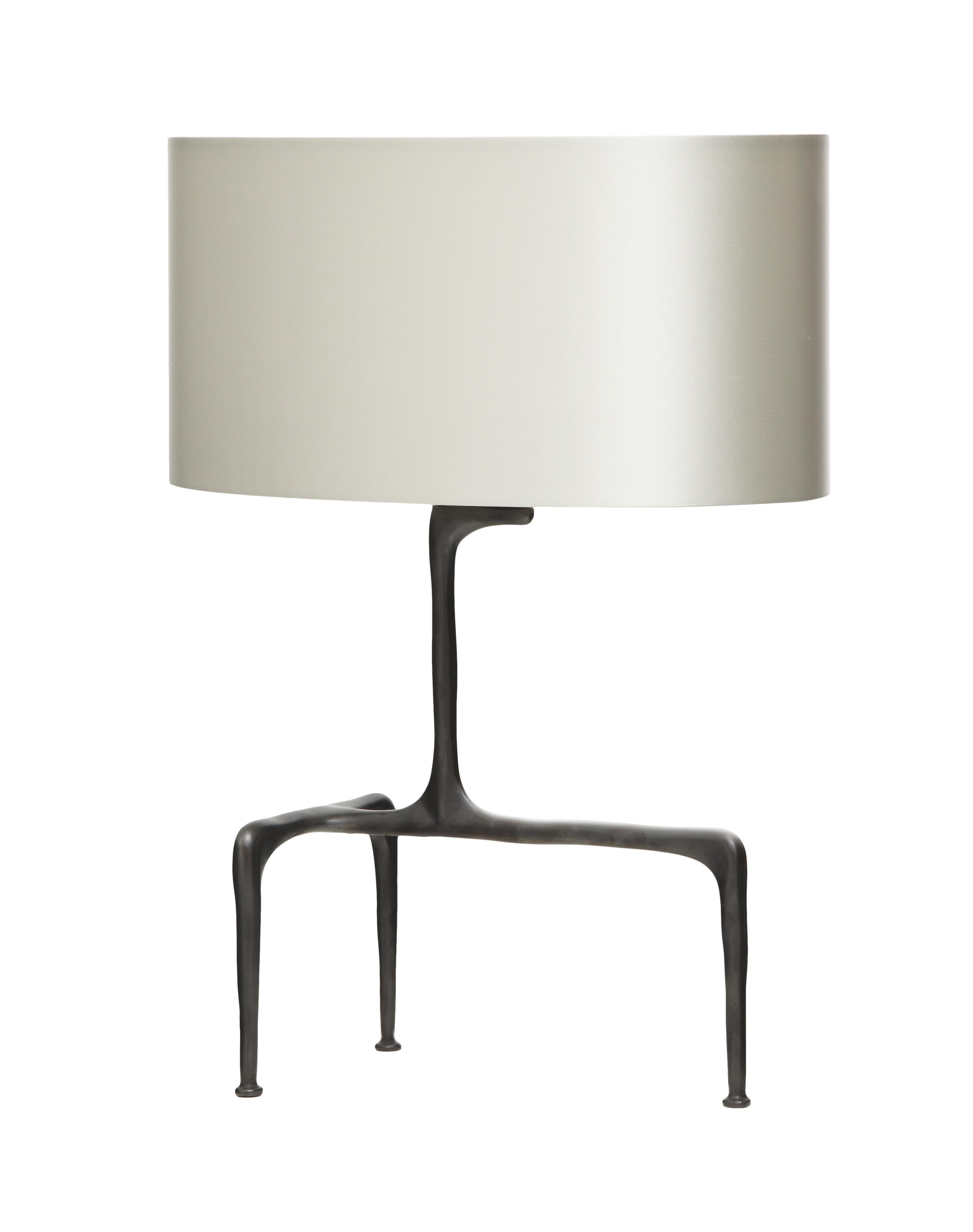 Braque table lamp by CTO lighting
Materials: bronze base with dove grey silk shade and silk diffuser
Dimensions: W 40 x D 40 x H 53.5 cm

1 x E26, 60w max (or 8w LED 2700k)
weight 2kg (4.4lbs)
2000mm (78.8”) cordset with black flex and inline dimmer