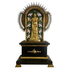 Antique Bras-en-l
air