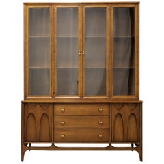 Brasilia by BROYHILL Mid Century Modern MCM Walnut China Cabinet