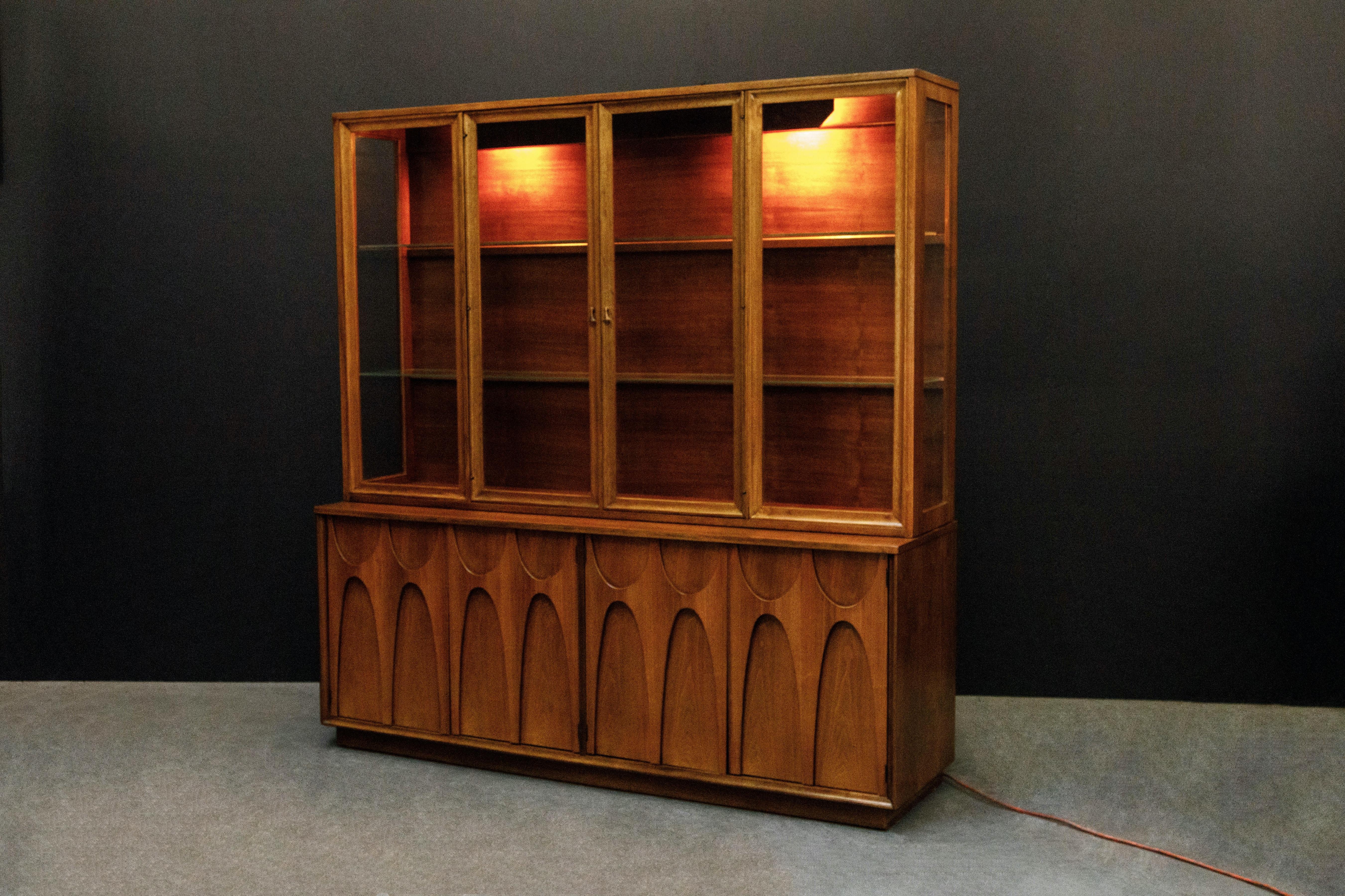 'Brasilia' by Broyhill Premiere Credenza and Illuminated Display, 1960s, Signed 6