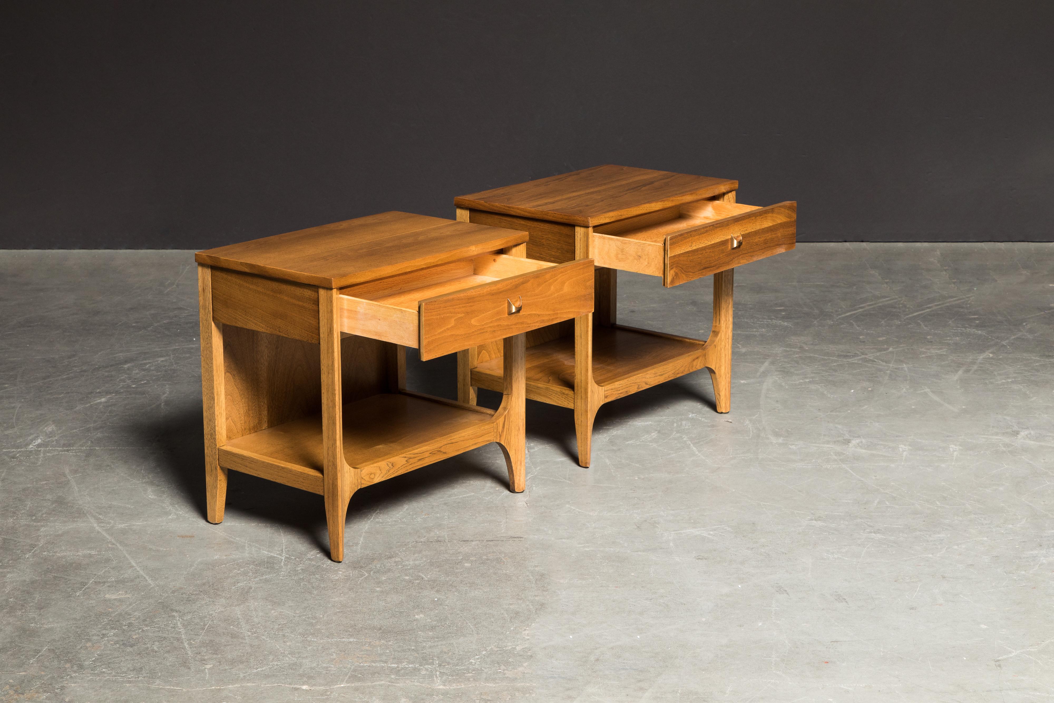 'Brasilia' by Broyhill Premiere Pair of Nightstands, Refinished, 1962 In Excellent Condition In Los Angeles, CA