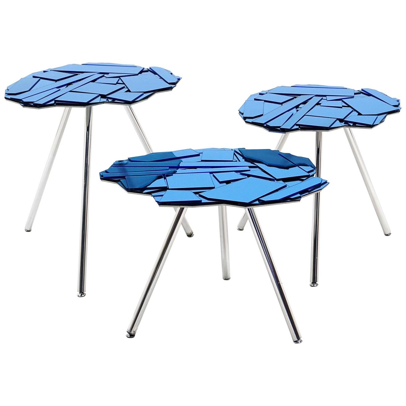 Tavolini Brasilia, tre, di Campana Brothers, piani in vetro blu, cromo in vendita