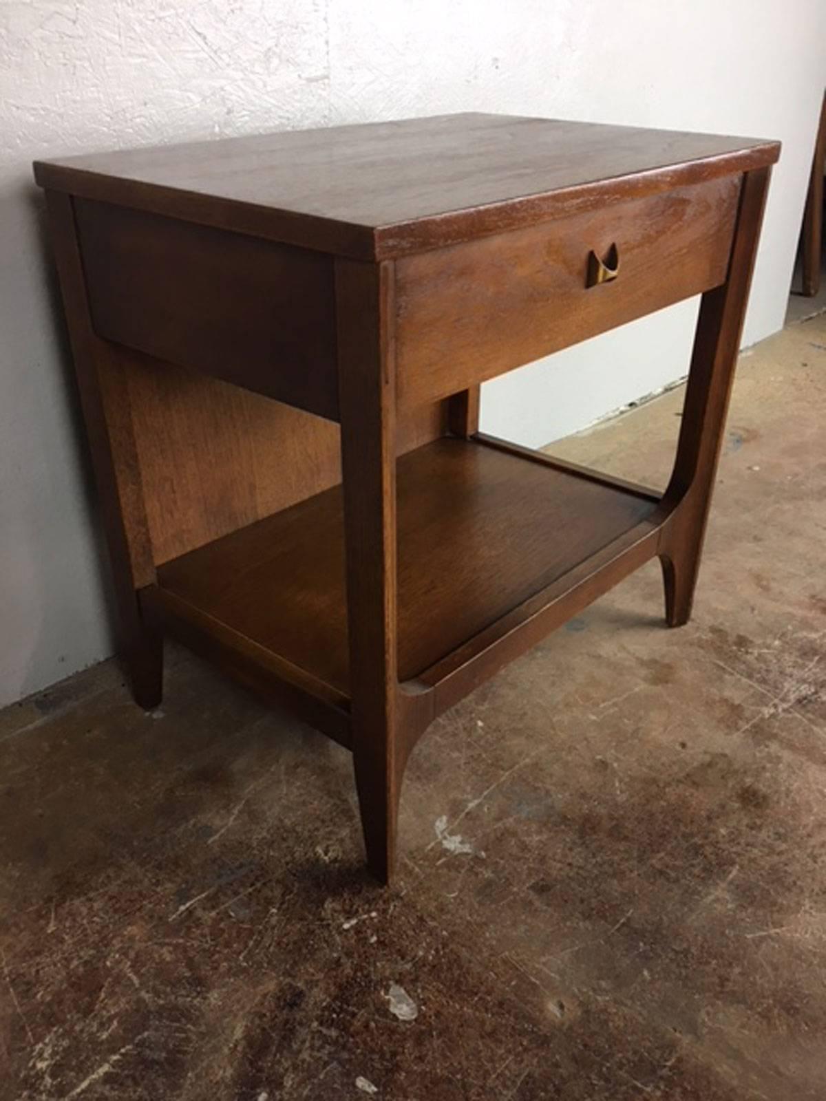 broyhill brasilia nightstand