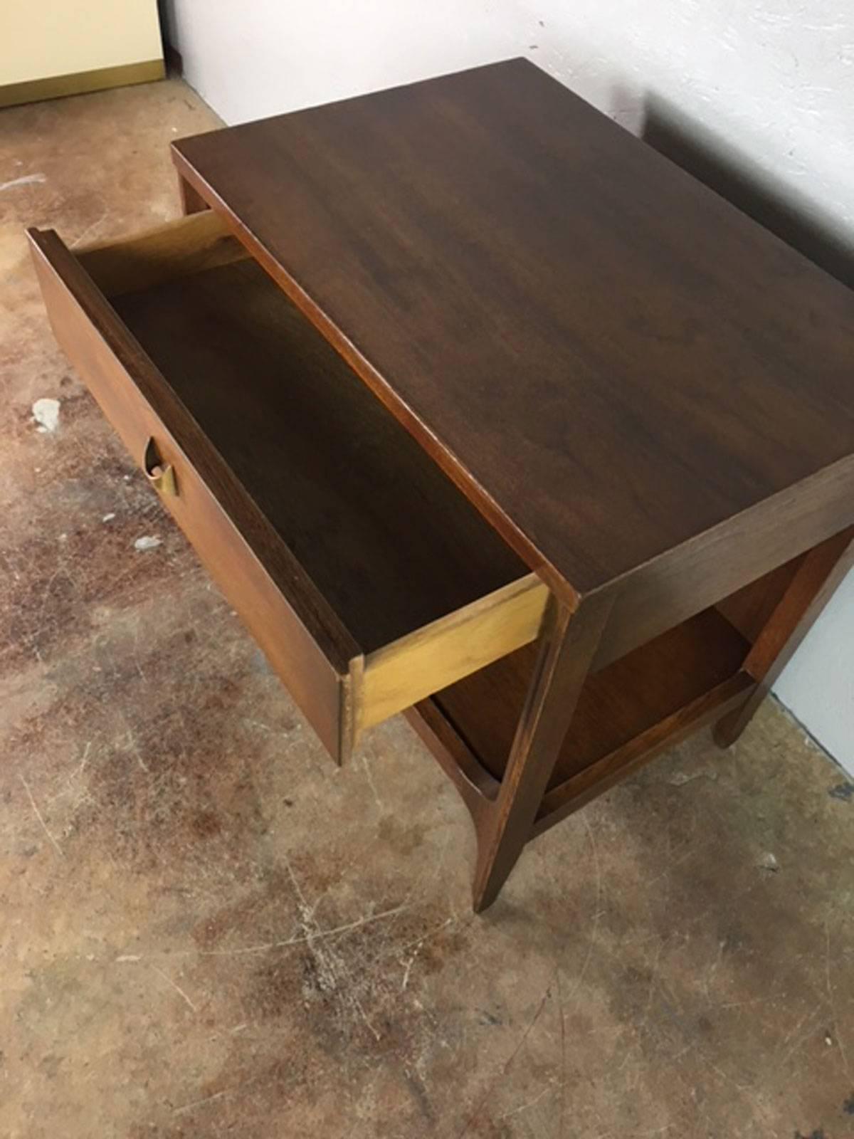 broyhill nightstand discontinued