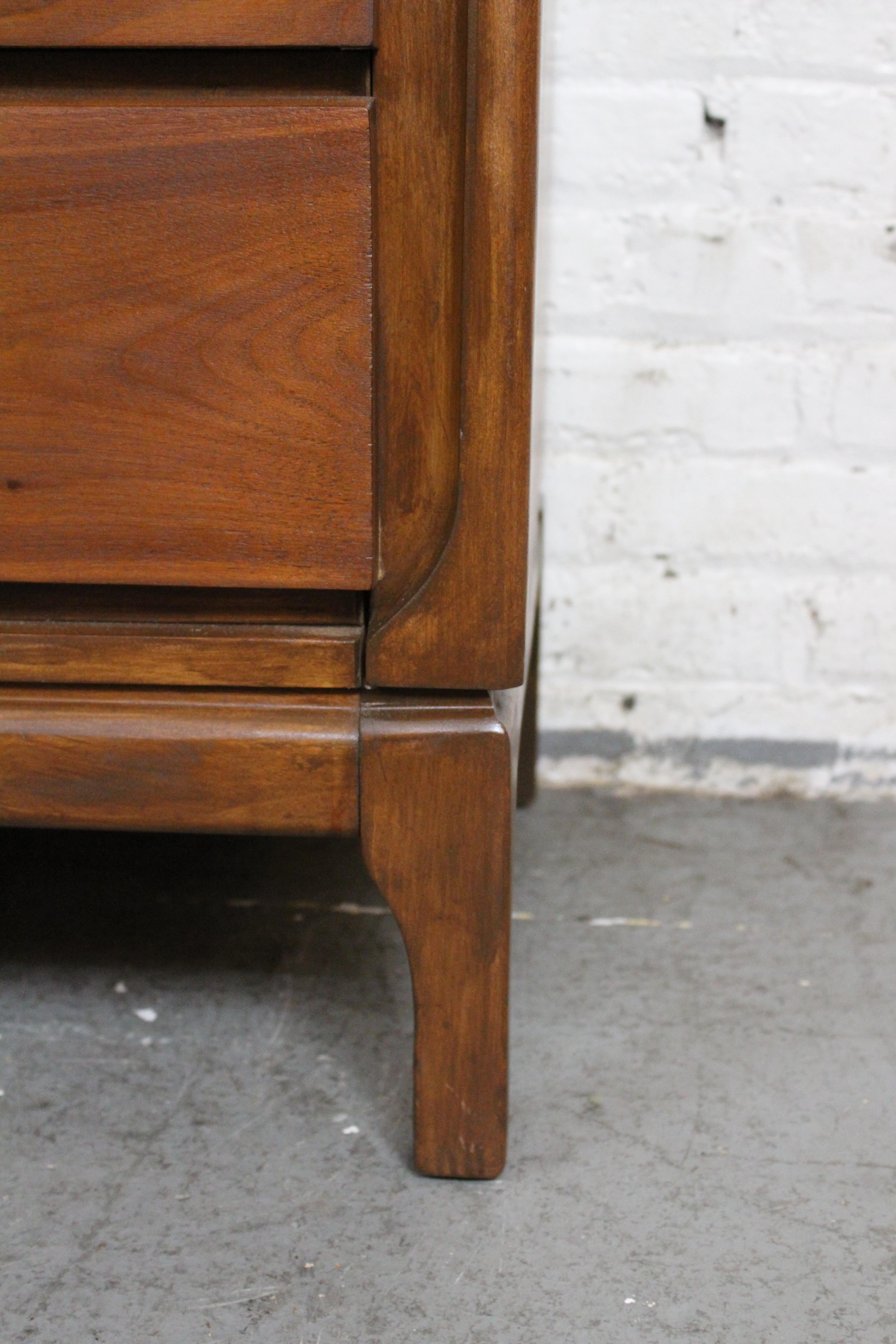Commode Brasilia de Williams Furniture of South Carolina en vente 3
