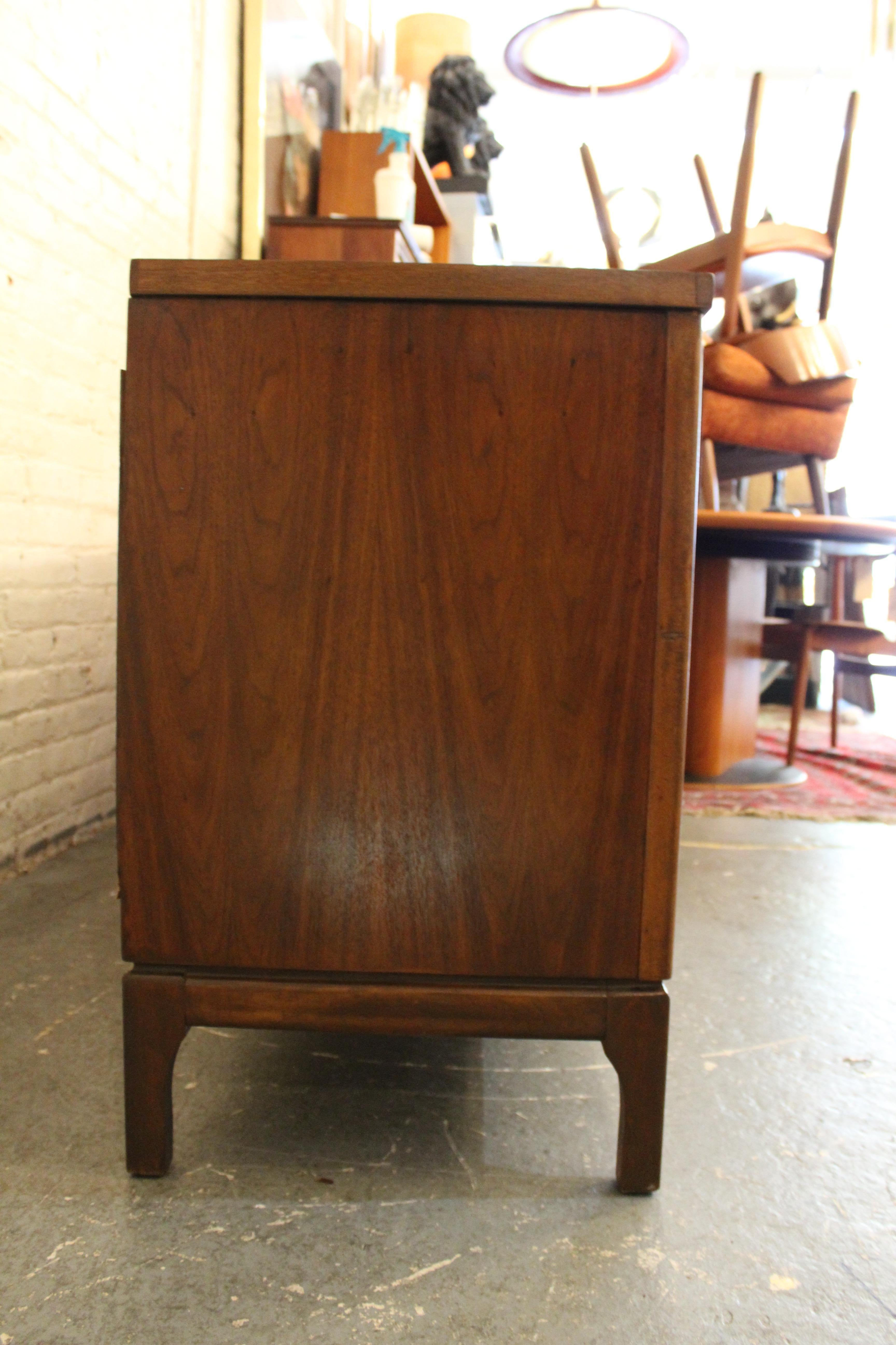 Commode Brasilia de Williams Furniture of South Carolina en vente 5