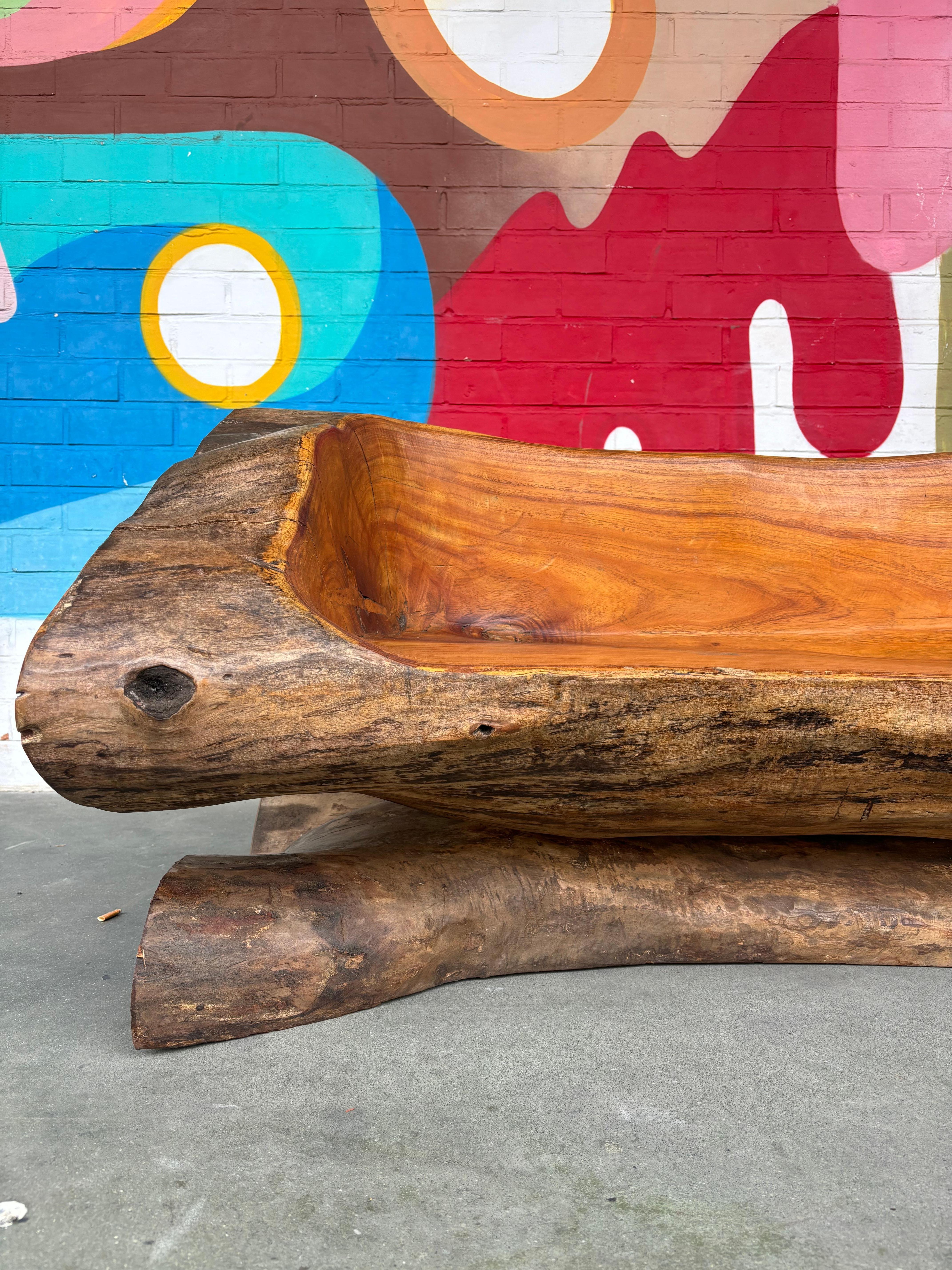Brasilianisches brutalistisches Sofa (Ende des 20. Jahrhunderts) im Angebot