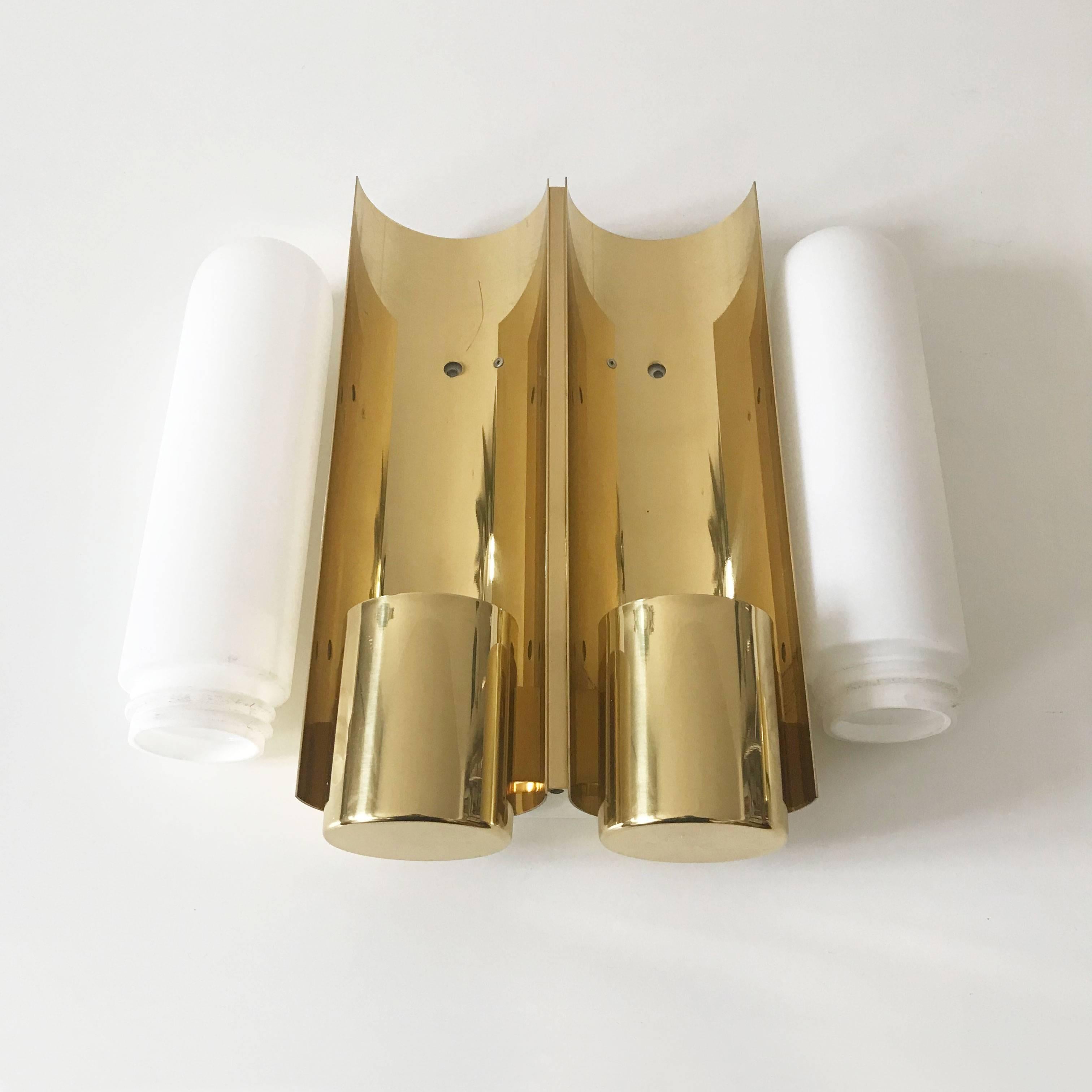 Brass and Opaline Glass Wall Light by Glashütte Limburg Germany 1980s In Good Condition For Sale In Munich, DE