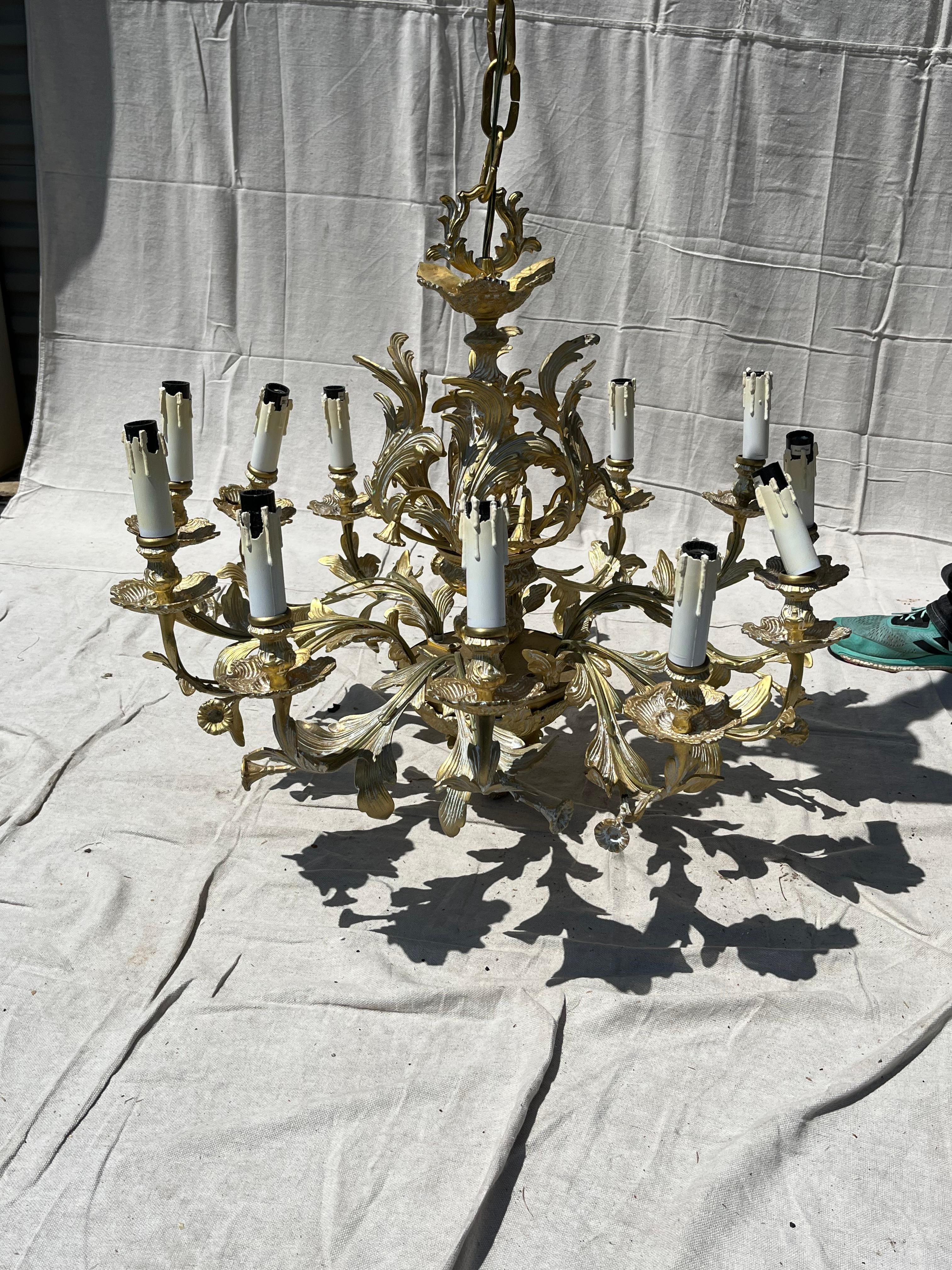 Brass 12-Arm Chandelier In Good Condition For Sale In Doylestown, PA