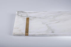 "Brass", 21e siècle Calacatta Oro Planche à découper rectangulaire en laiton